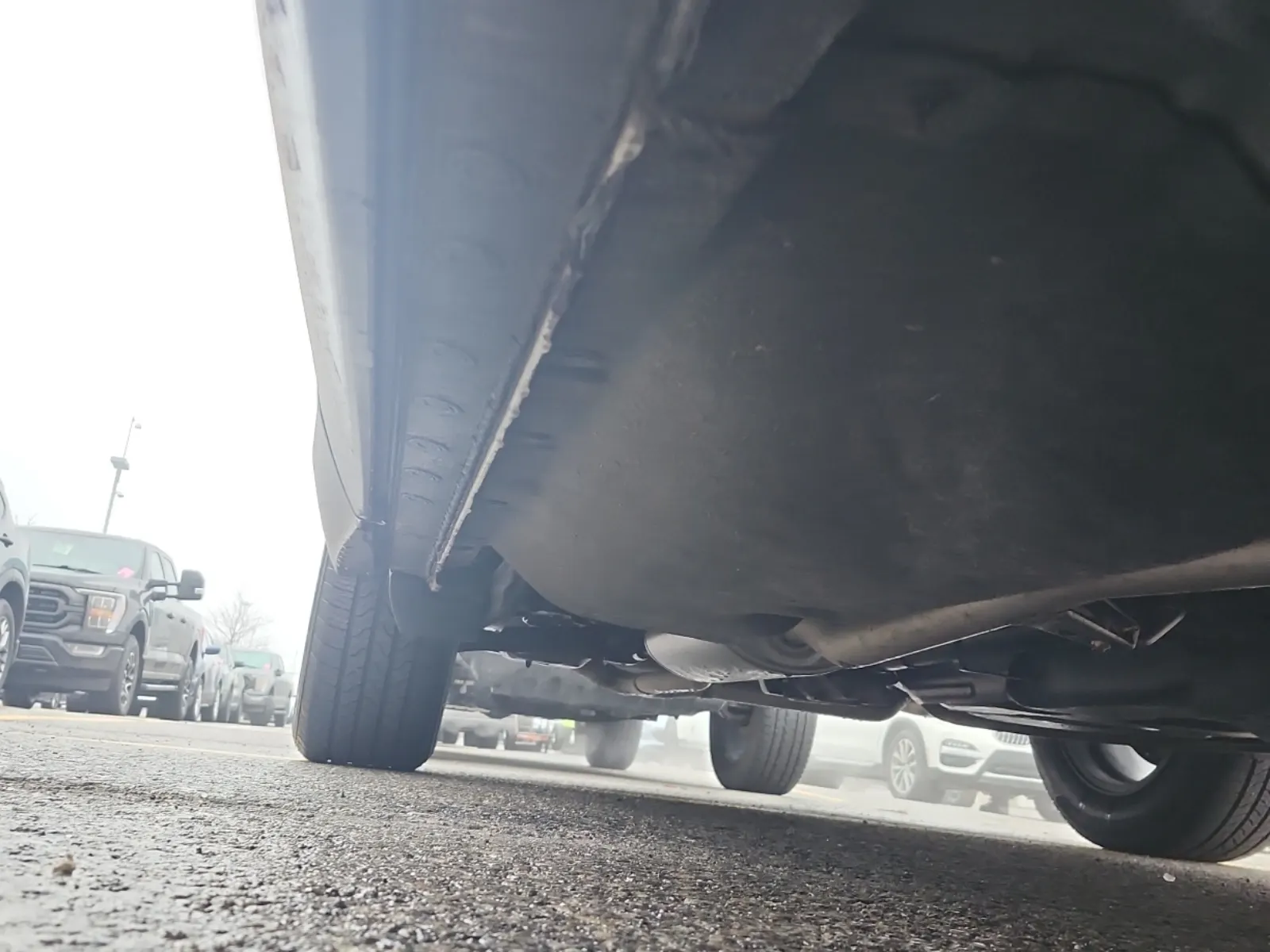 Undercarriage - Passenger Photo