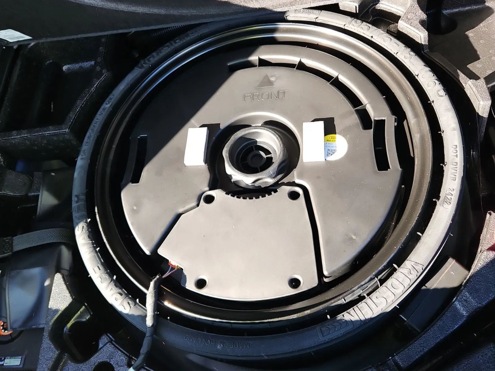 Spare Tire & Wheel Photo