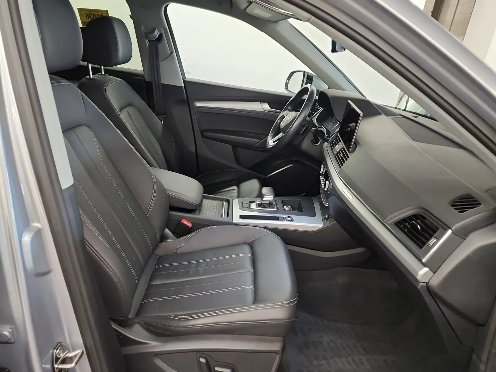Right Side Interior Photo
