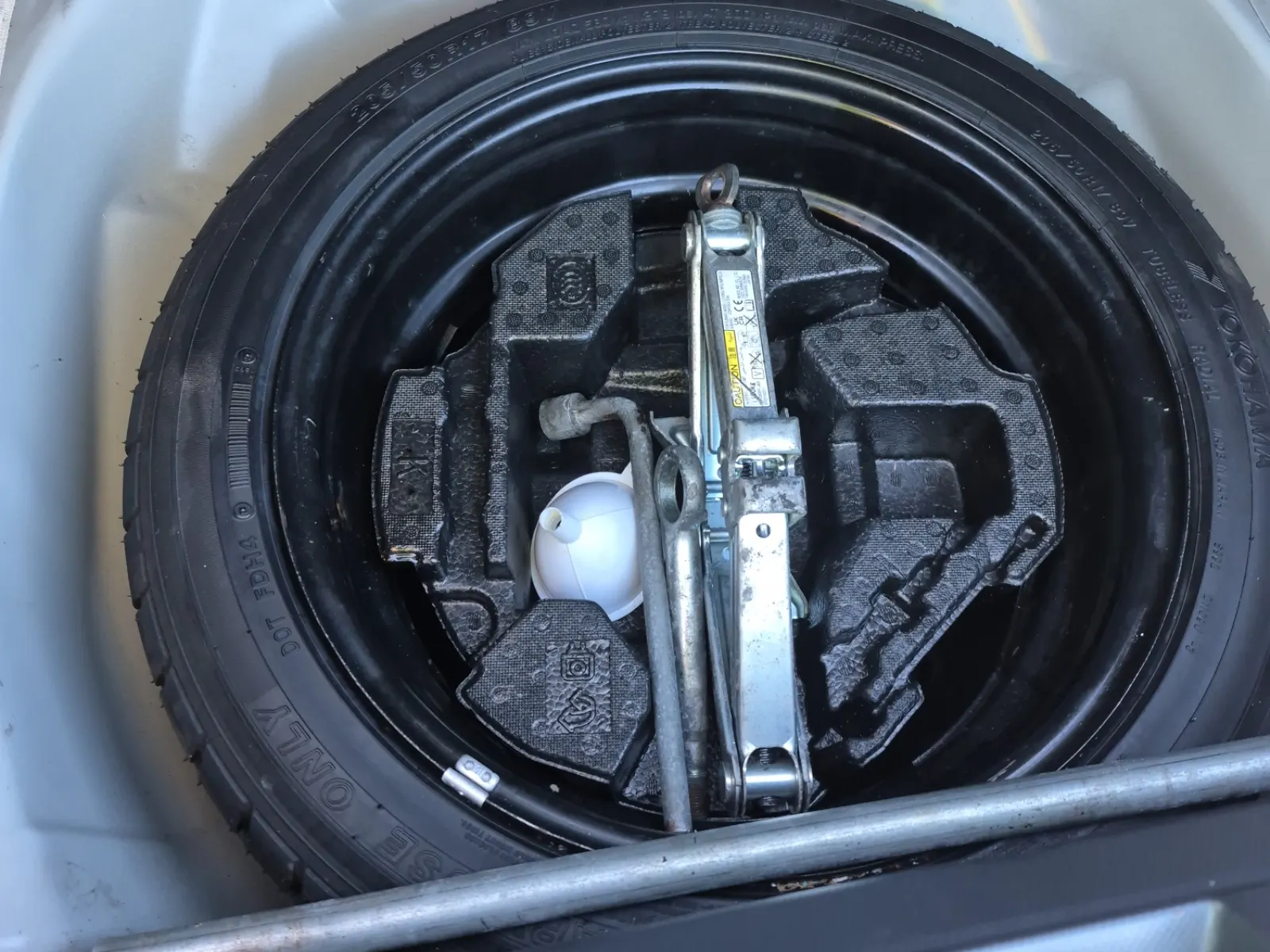 Spare Tire & Wheel Photo