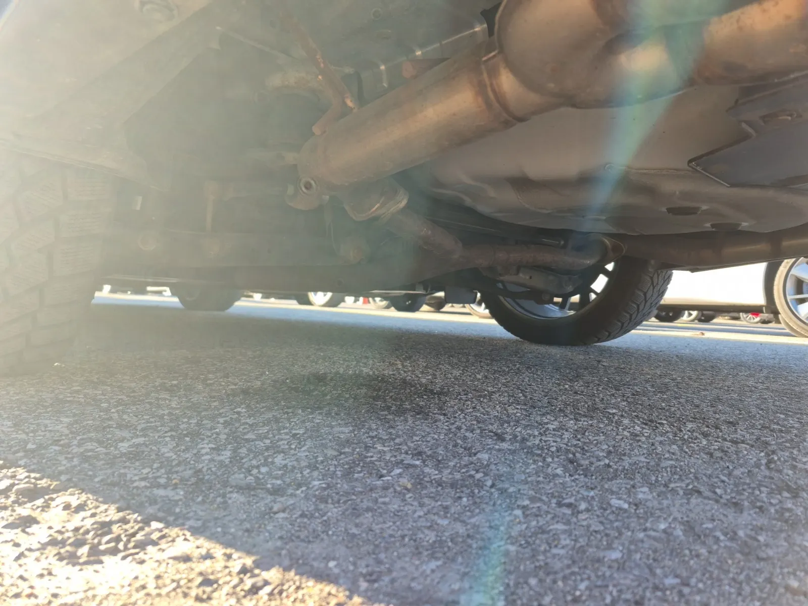 Undercarriage - Rear Photo