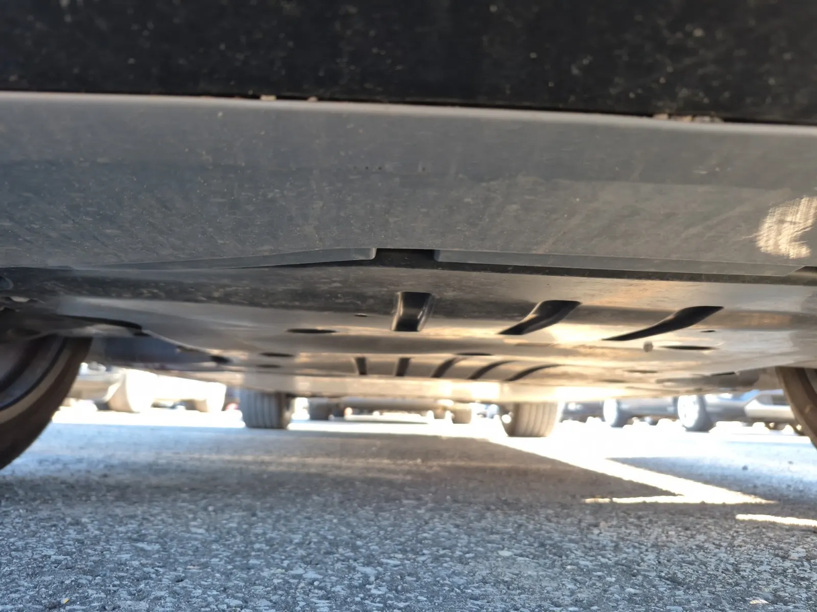 Undercarriage - Front Photo