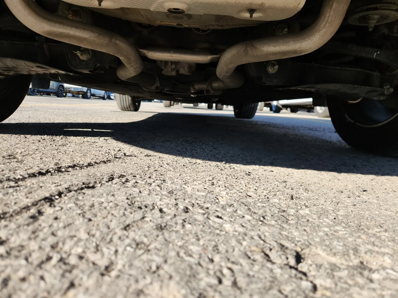 Undercarriage - Rear Photo