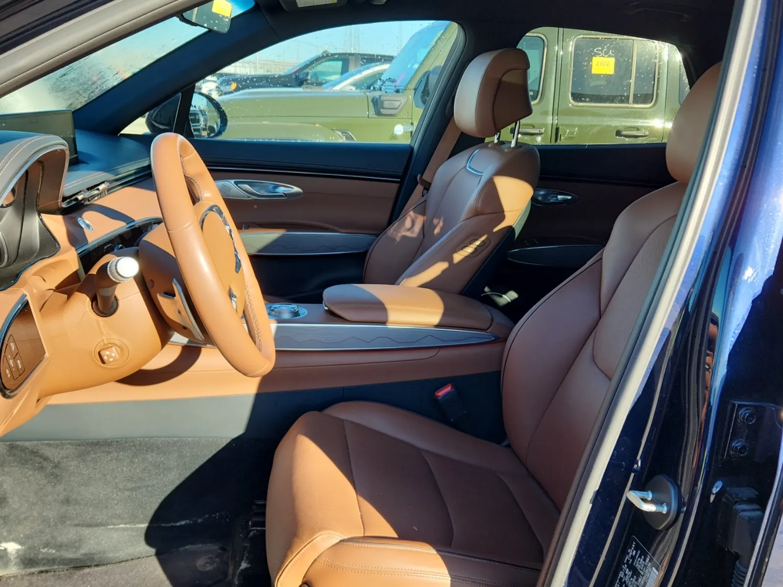 Front Interior Photo