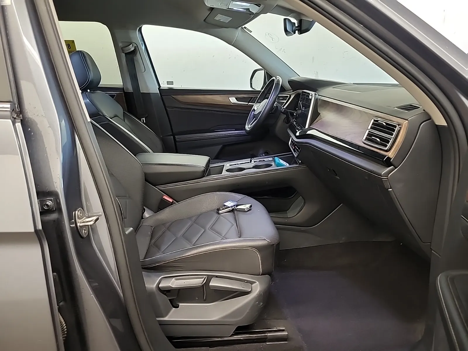 Right Side Interior Photo