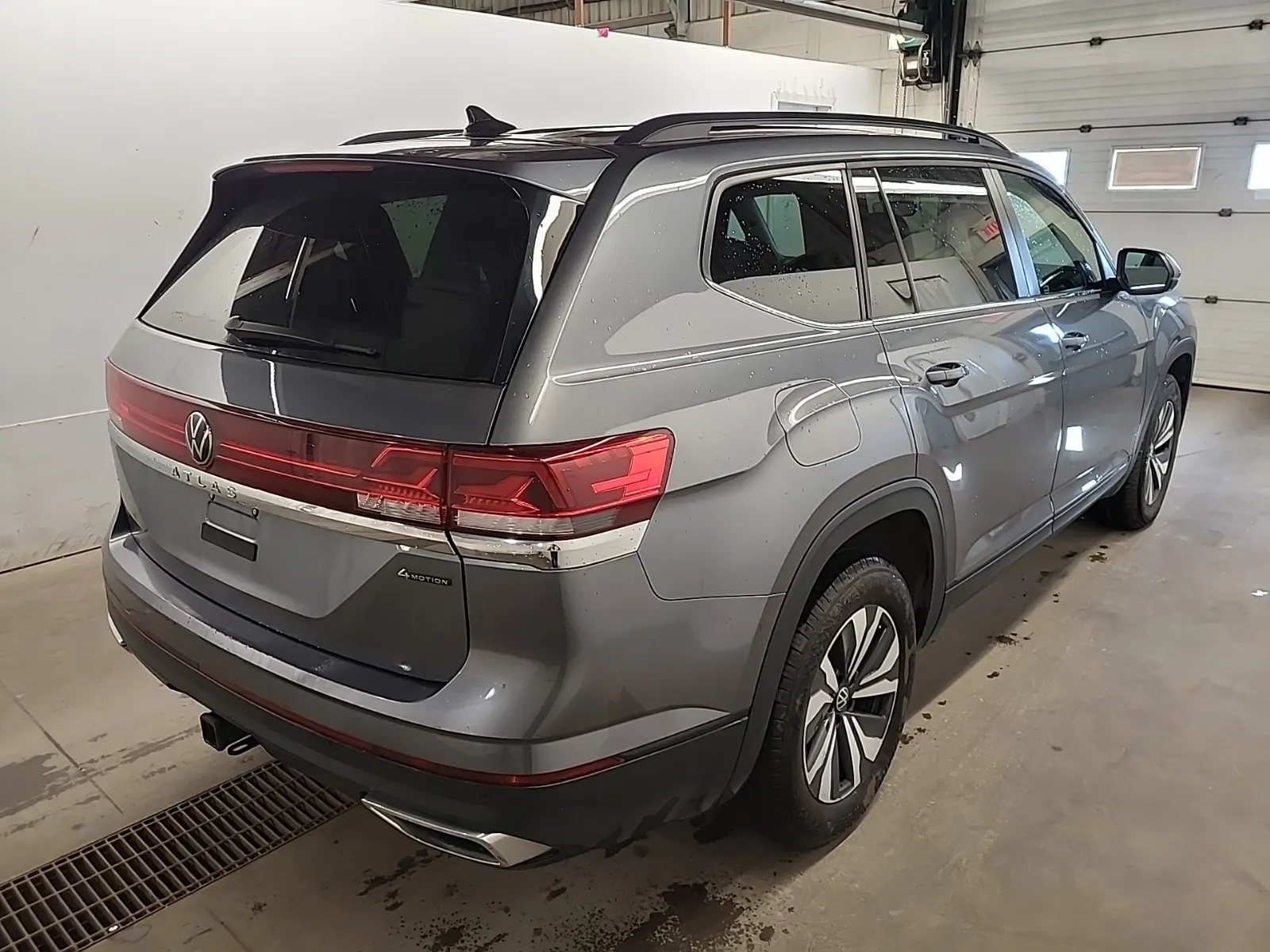 Passenger Rear 3/4 Photo