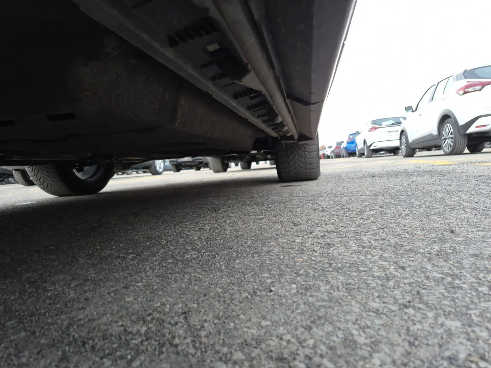 Undercarriage - Passenger Photo