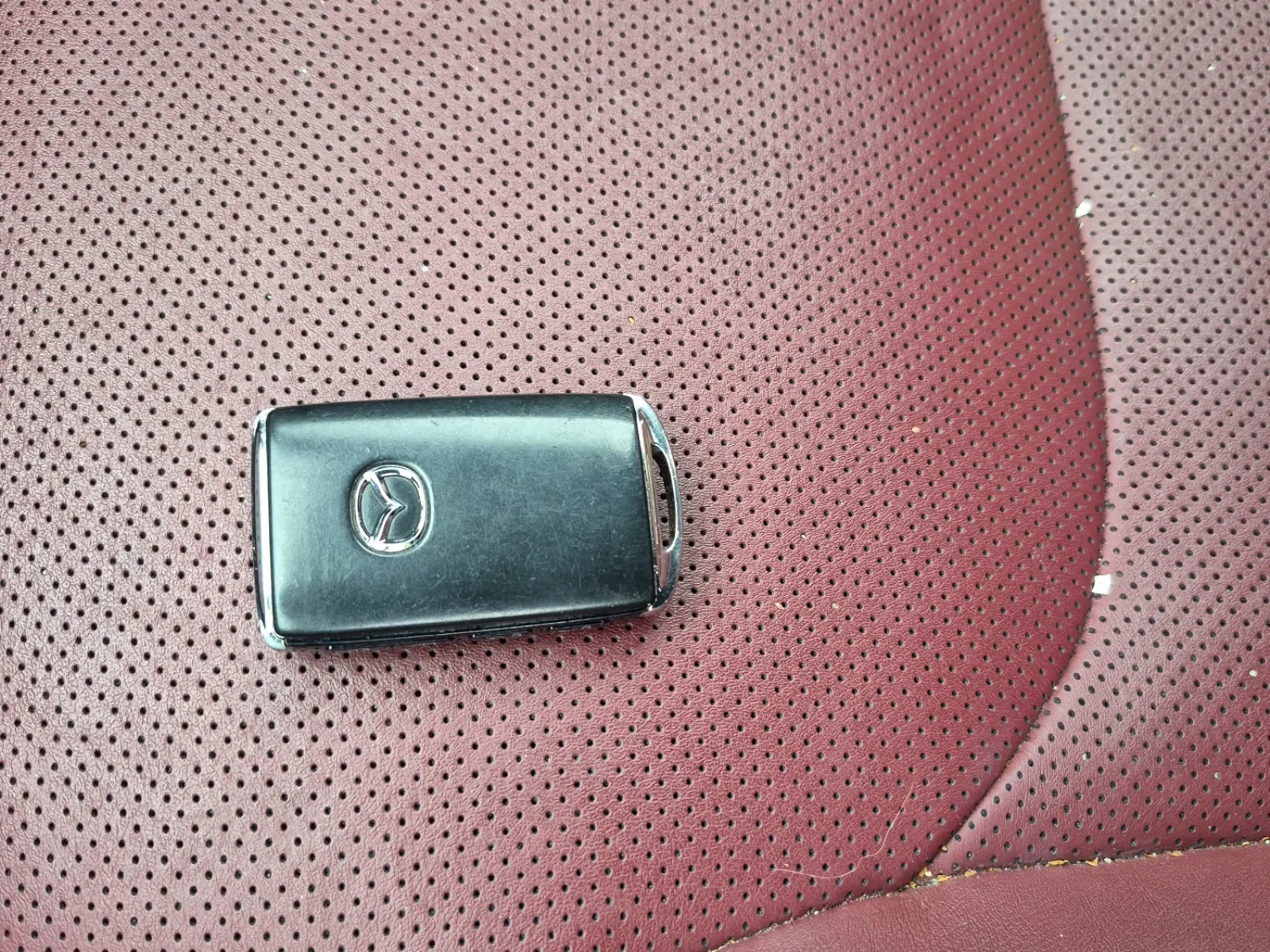 Keys/Fobs/Manual Photo
