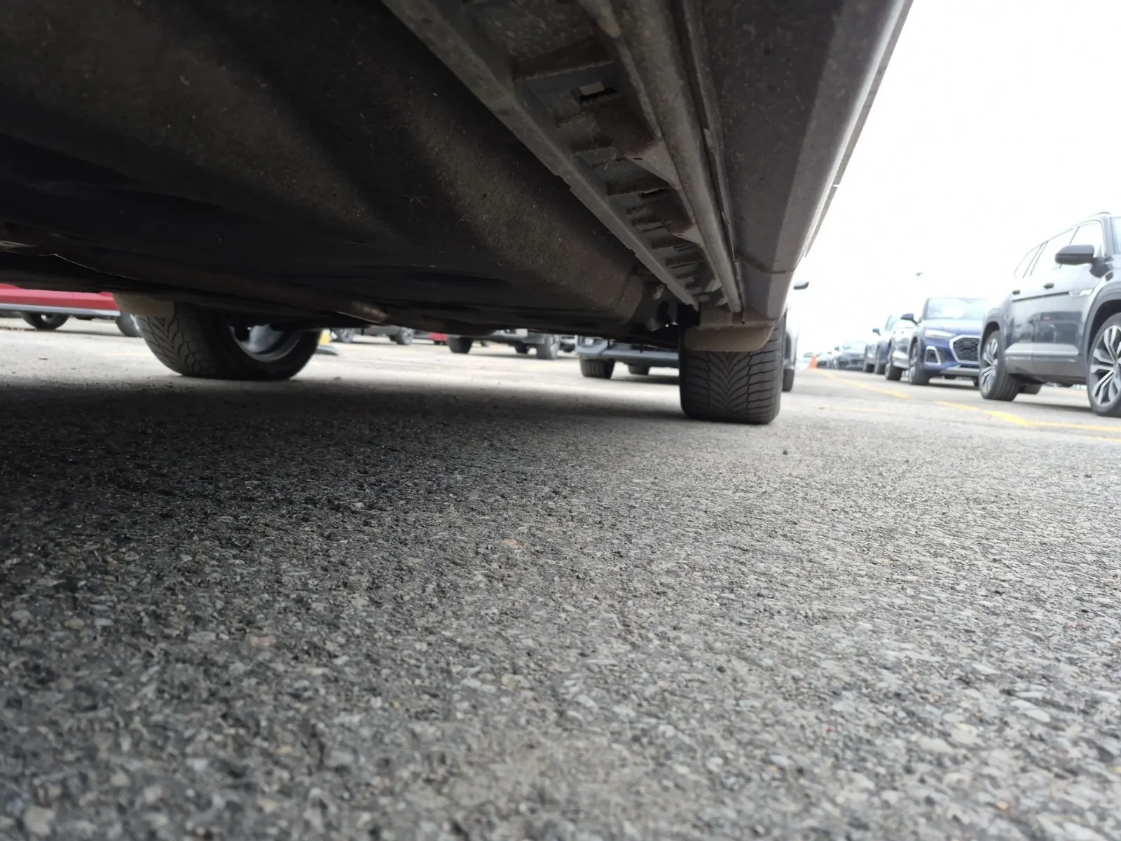Undercarriage - Driver Photo