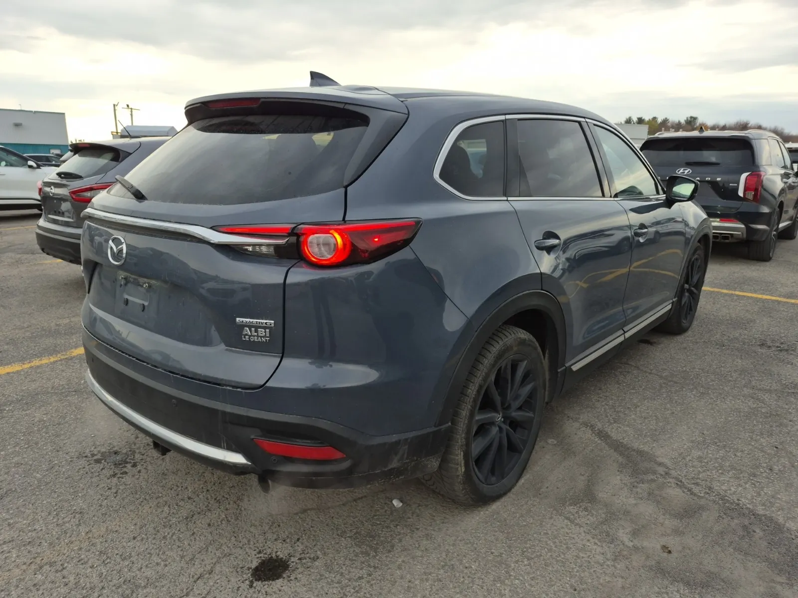 Passenger Rear 3/4 Photo