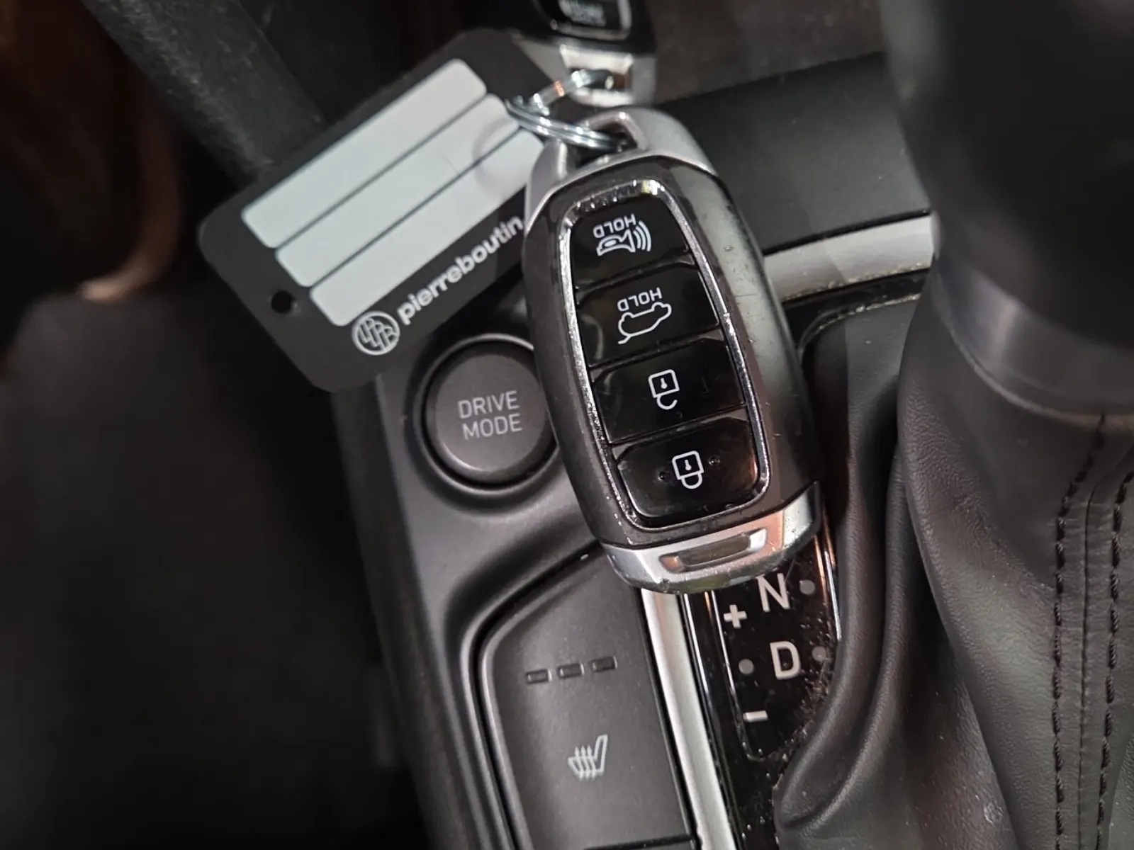 Keys/Fobs/Manual Photo