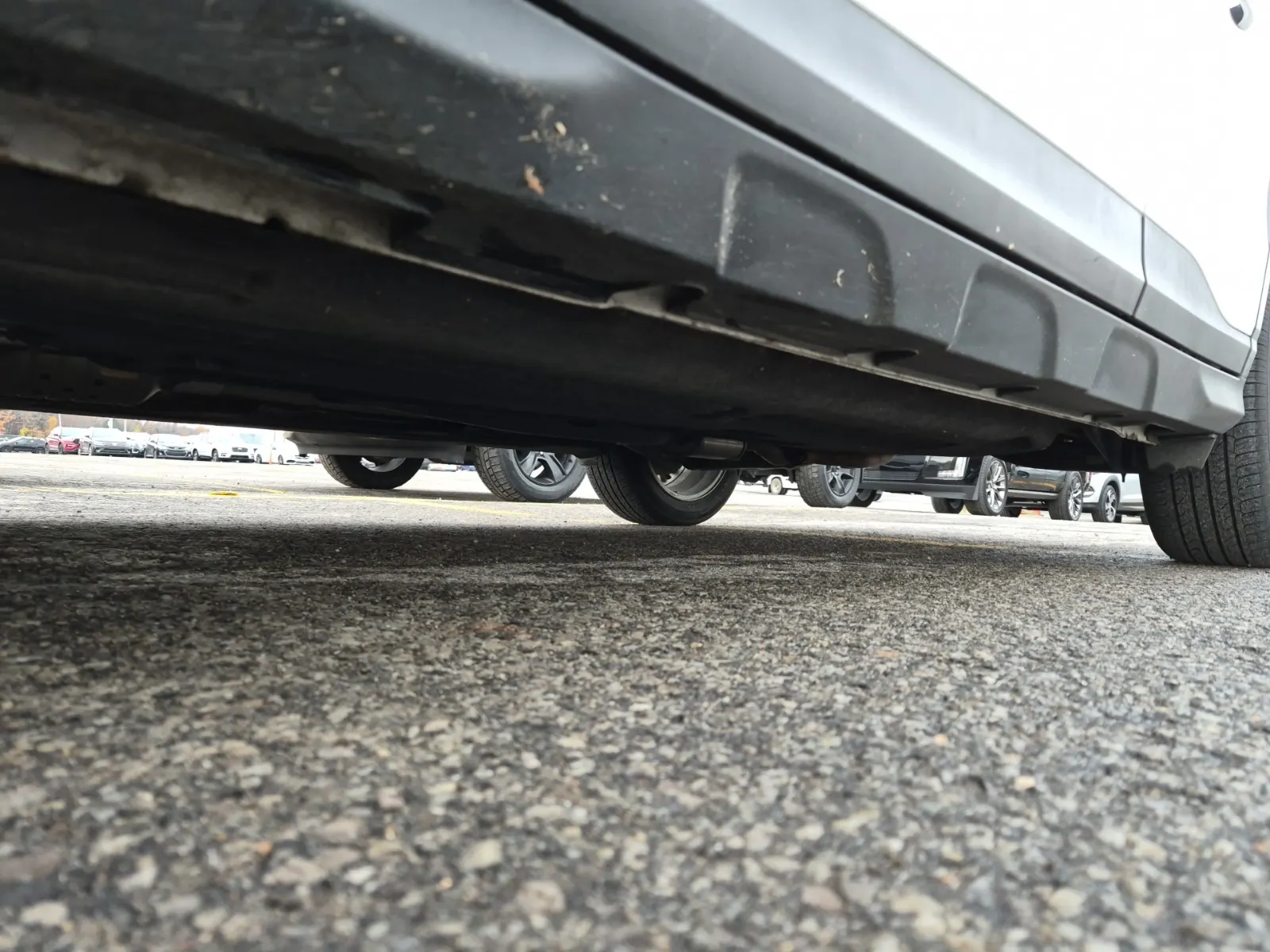 Undercarriage - Driver Photo