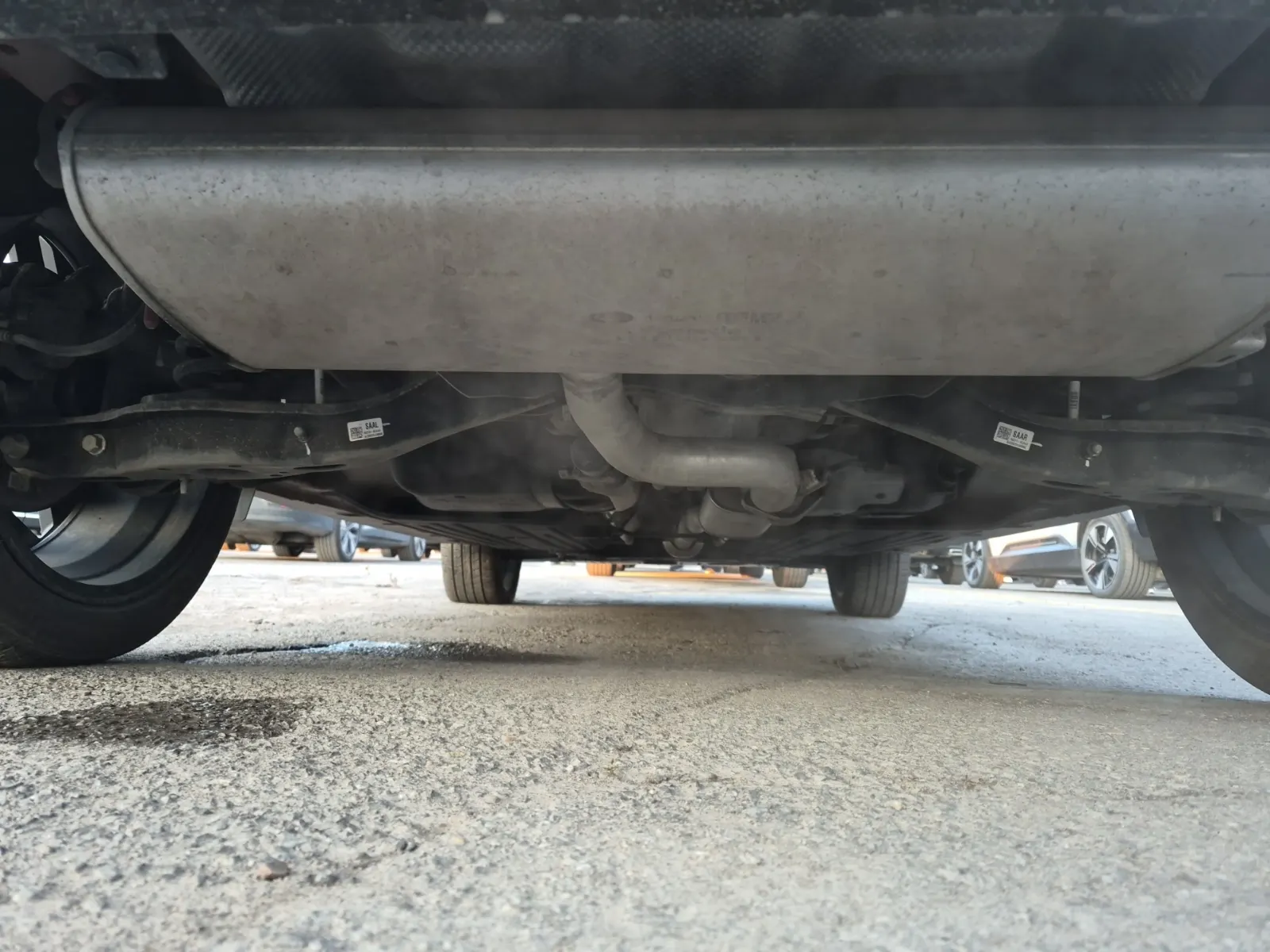 Undercarriage - Rear Photo