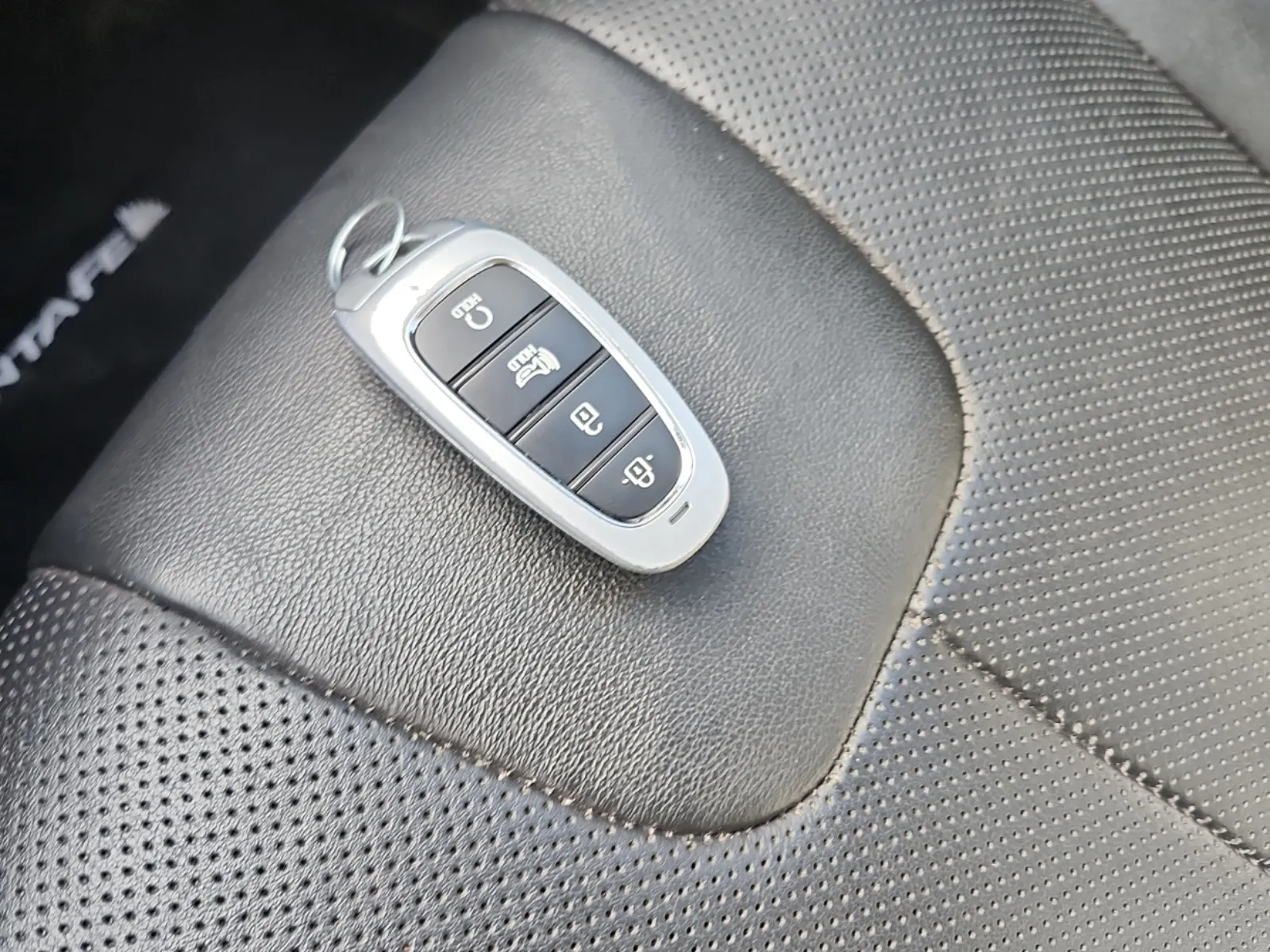 Keys/Fobs/Manual Photo