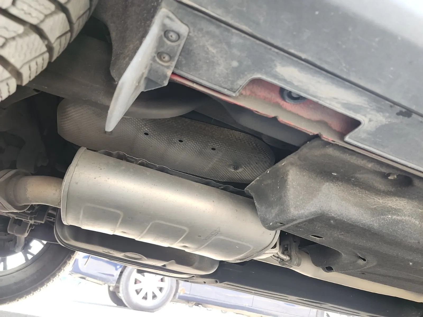 Undercarriage - Passenger Photo