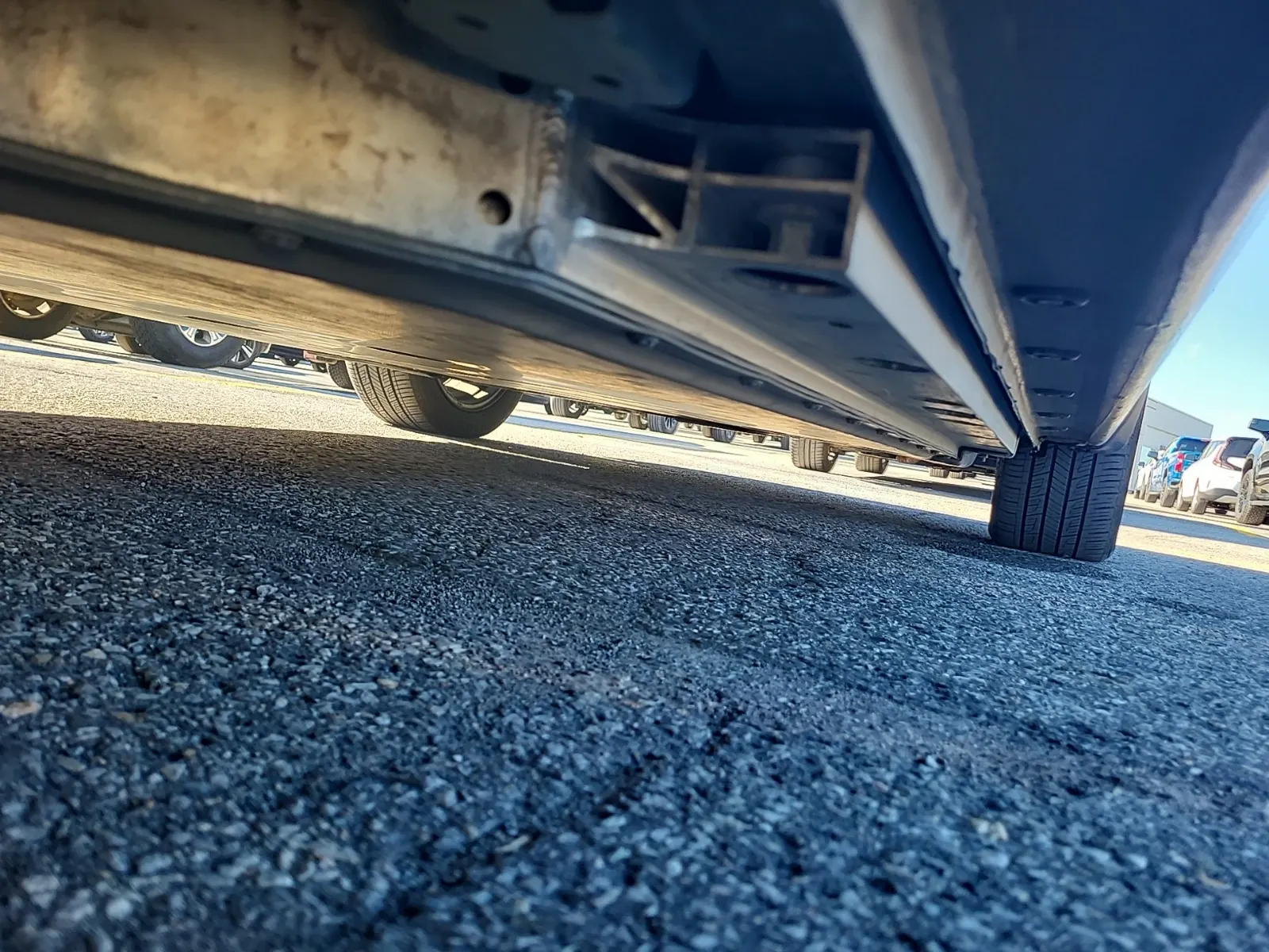 Undercarriage - Passenger Photo