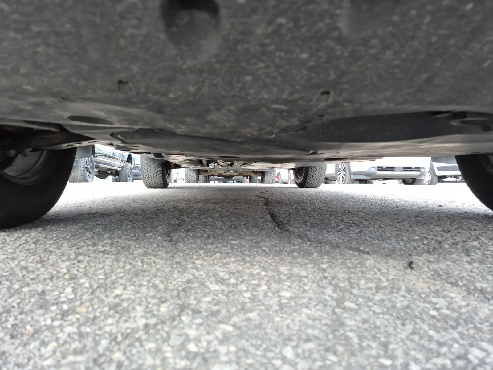 Undercarriage - Front Photo