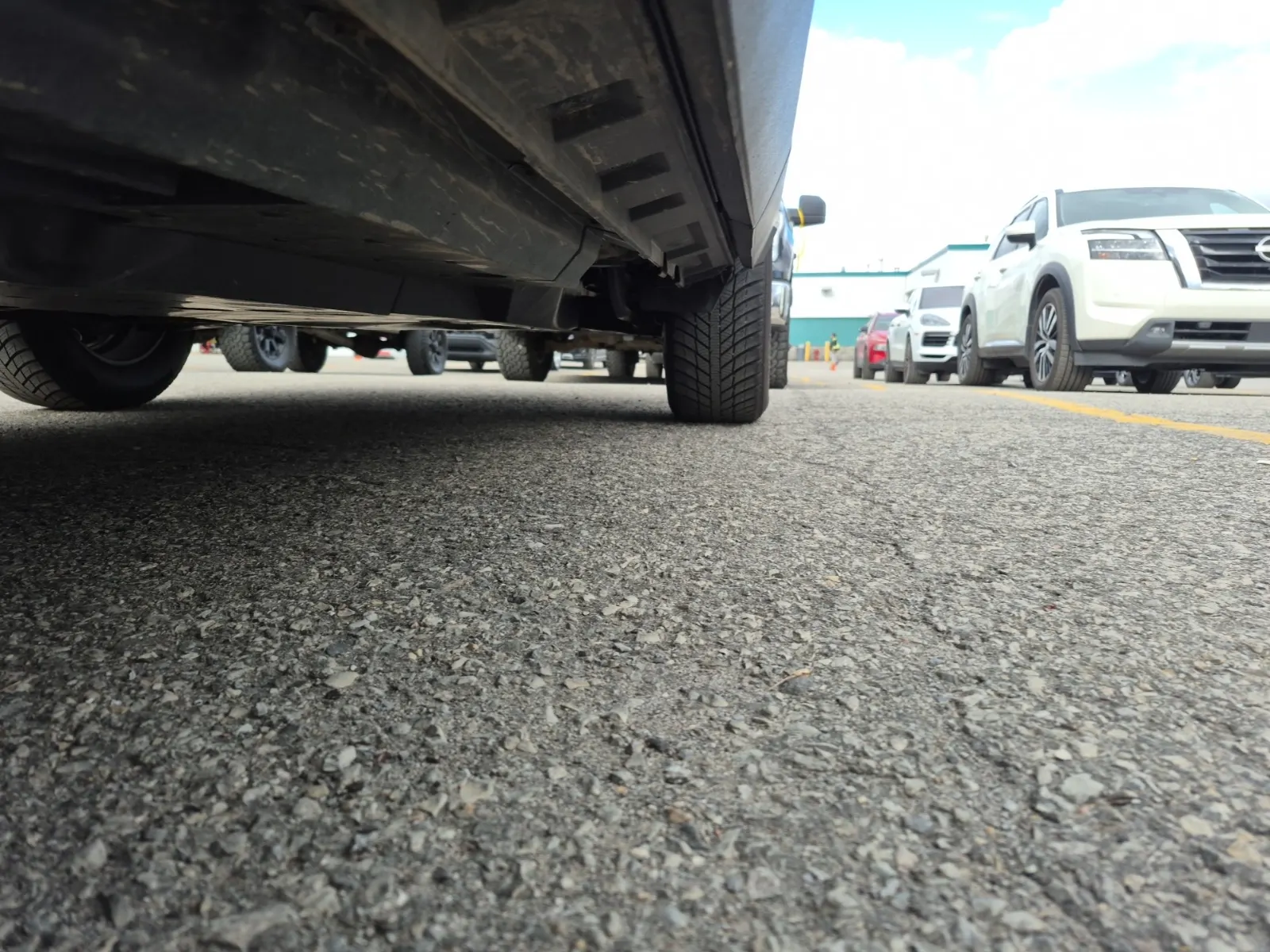 Undercarriage - Driver Photo