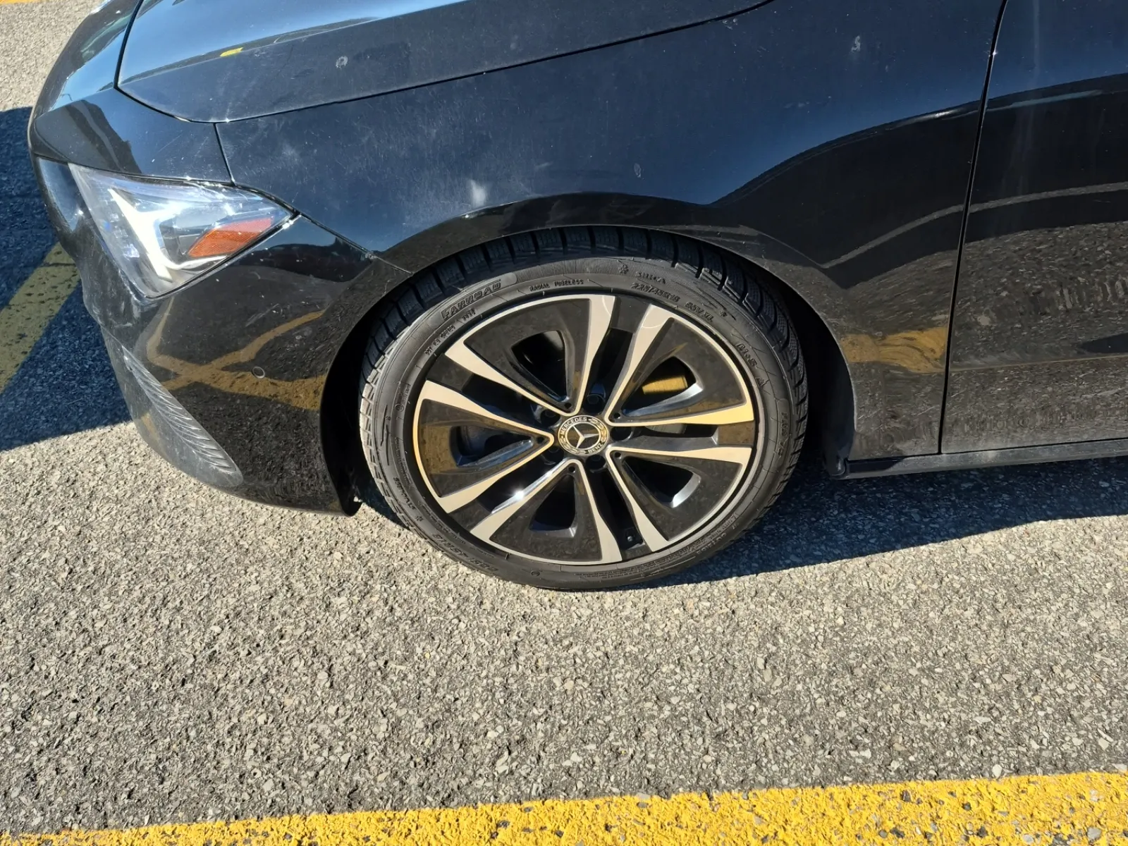 Front driver wheel/tire photo