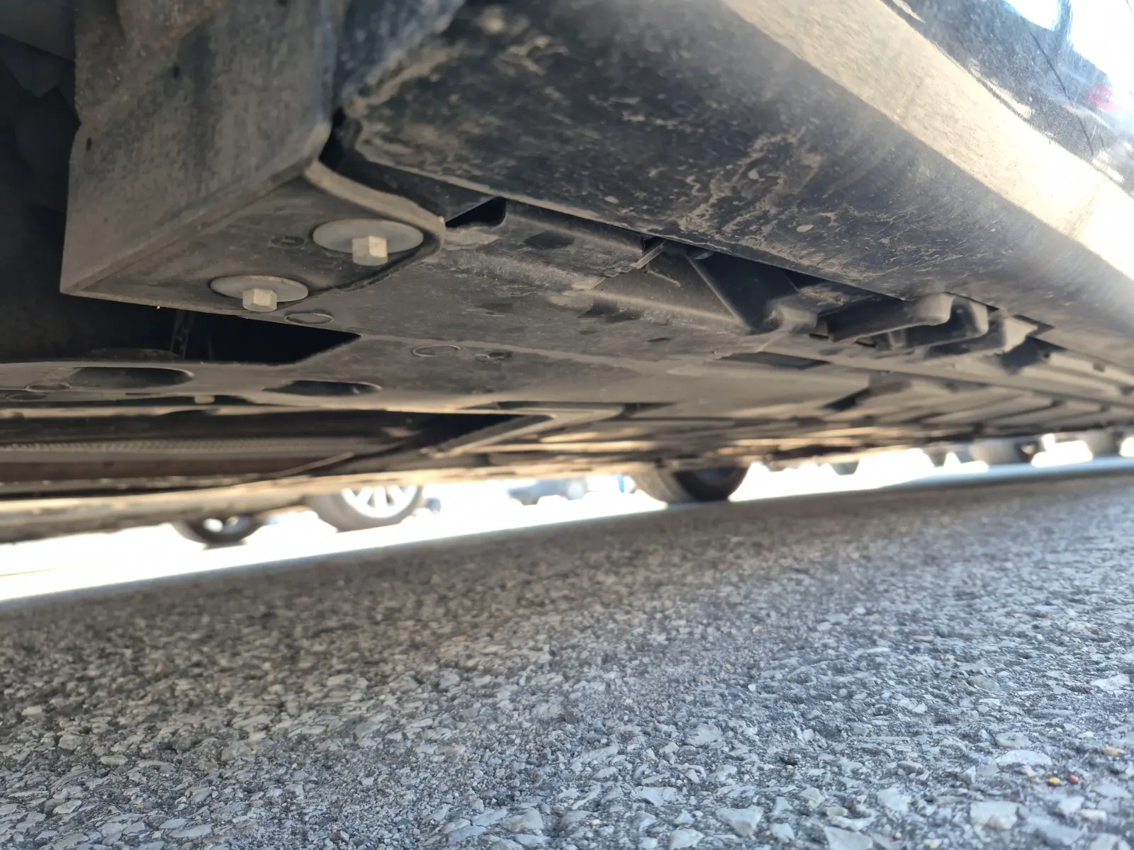 Undercarriage - Passenger Photo