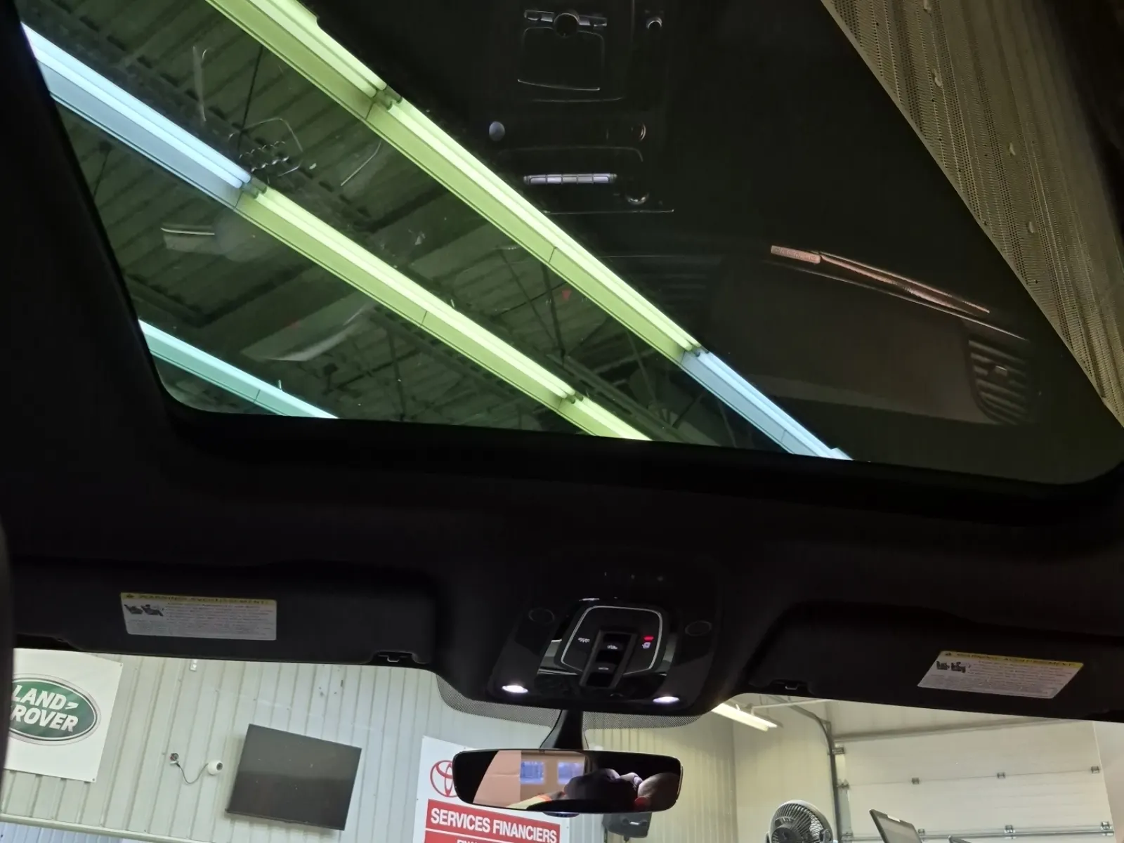 Interior Roof Photo