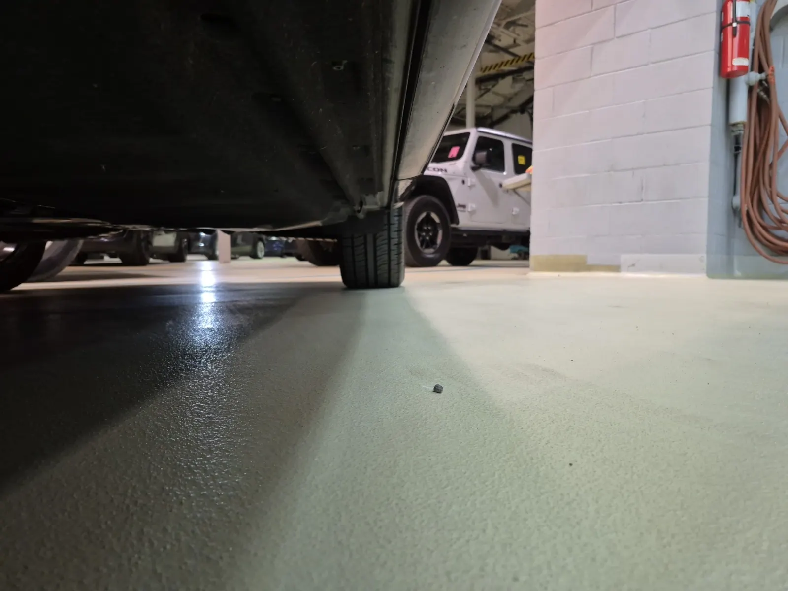 Undercarriage - Driver Photo