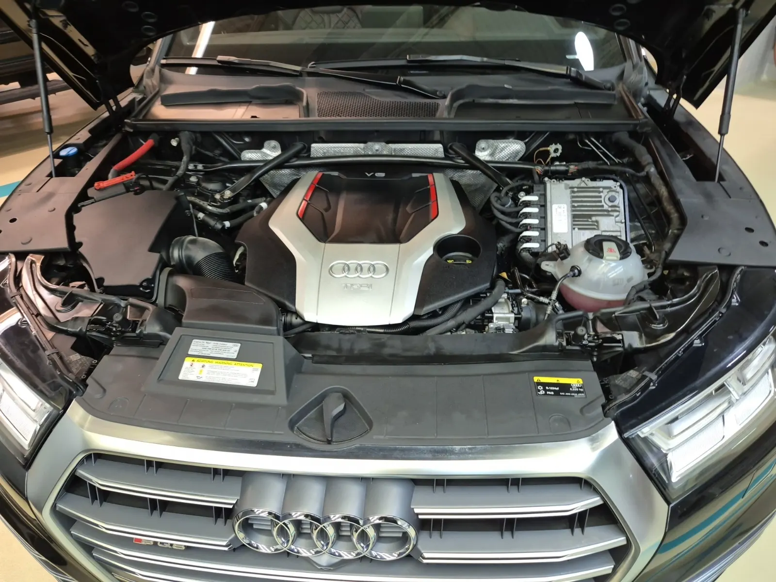 Engine Photo