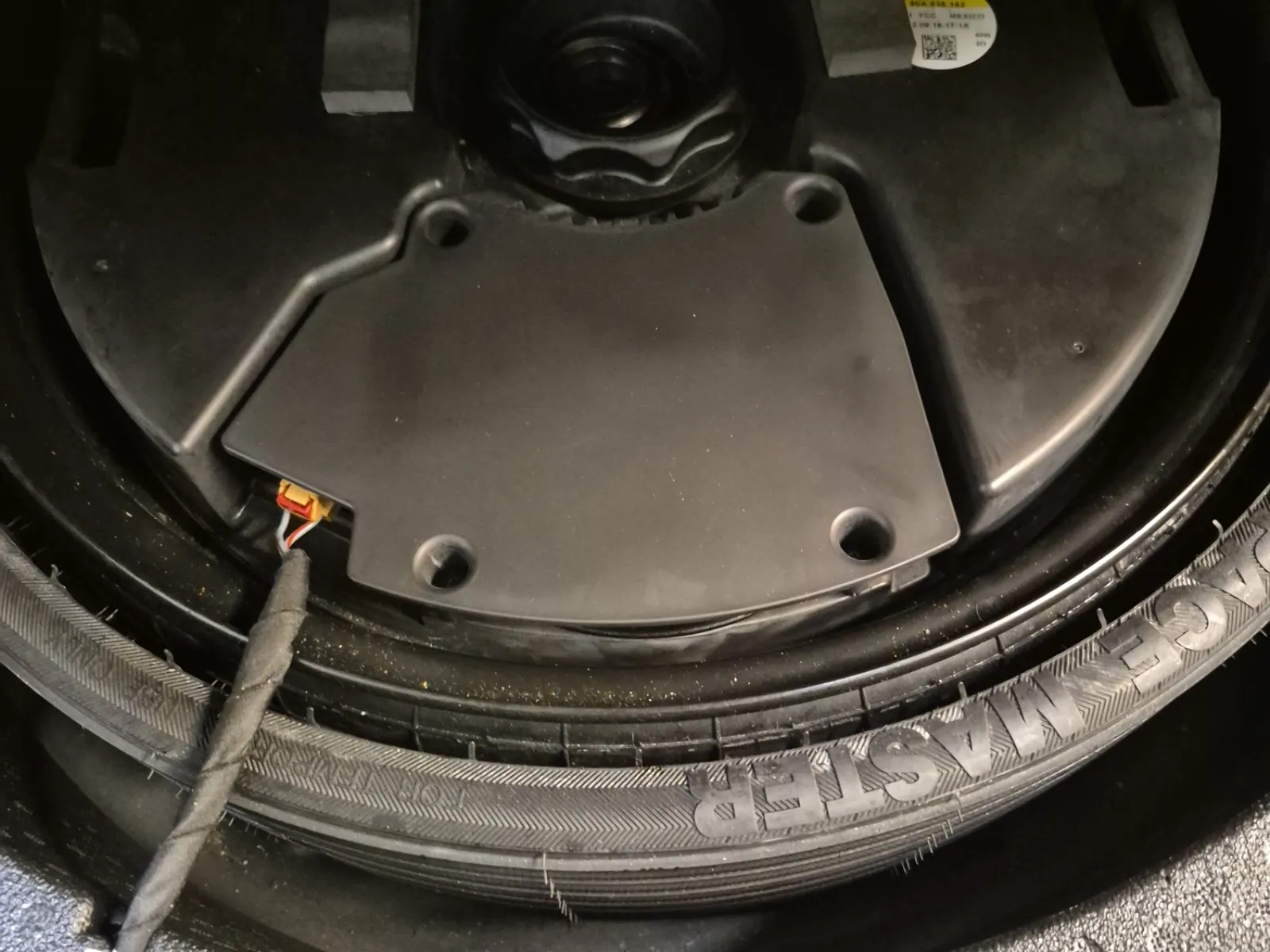 Spare Tire & Wheel Photo