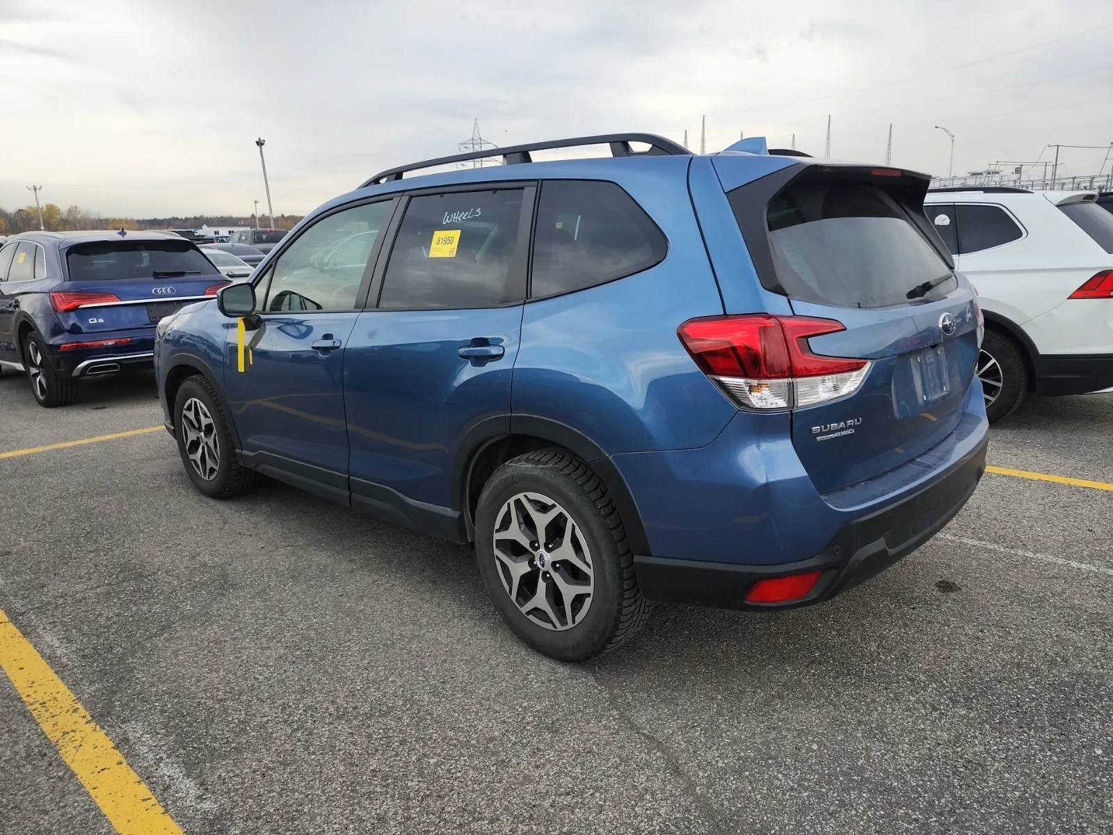 Driver Rear 3/4 Photo