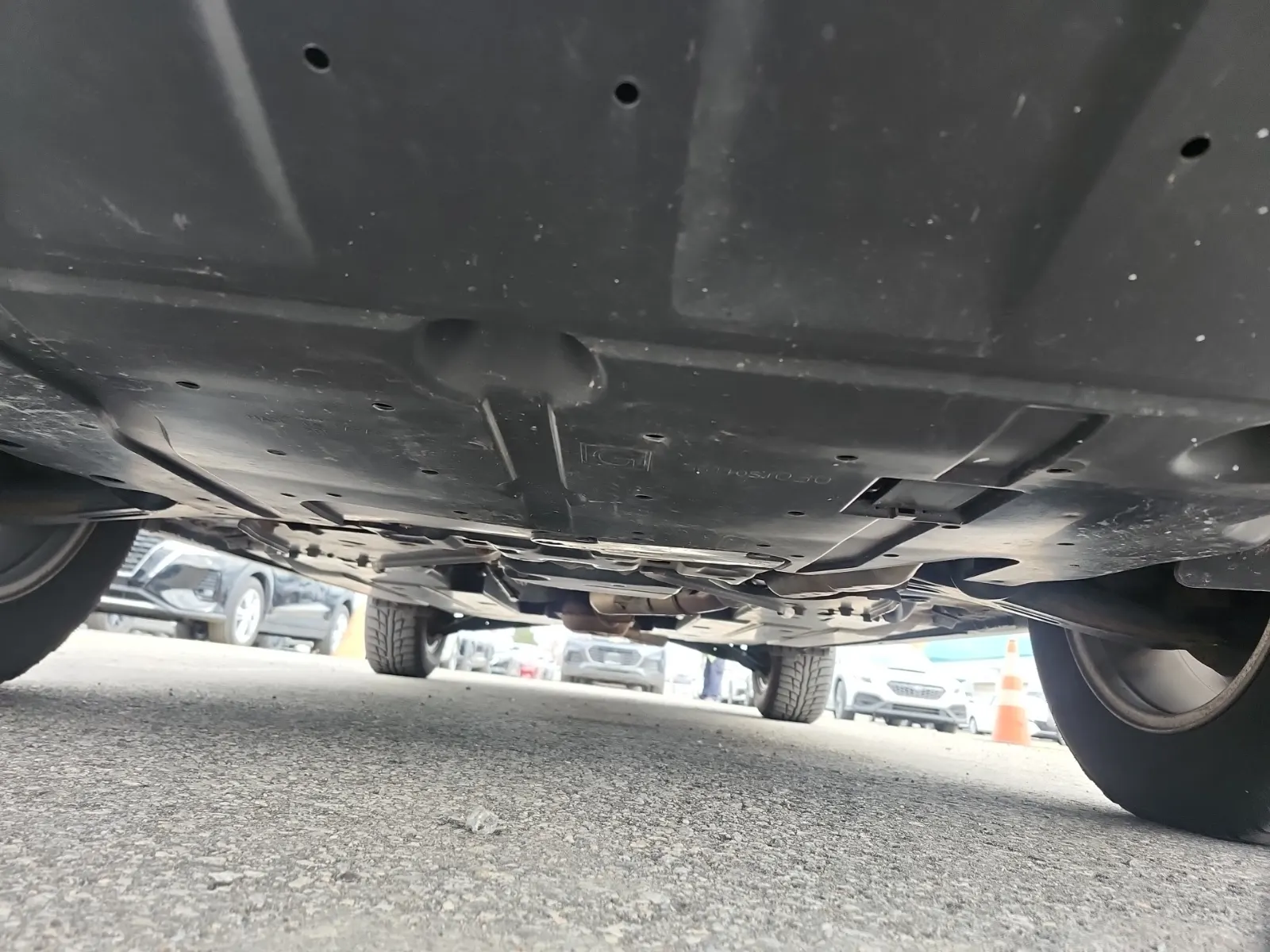 Undercarriage - Front Photo