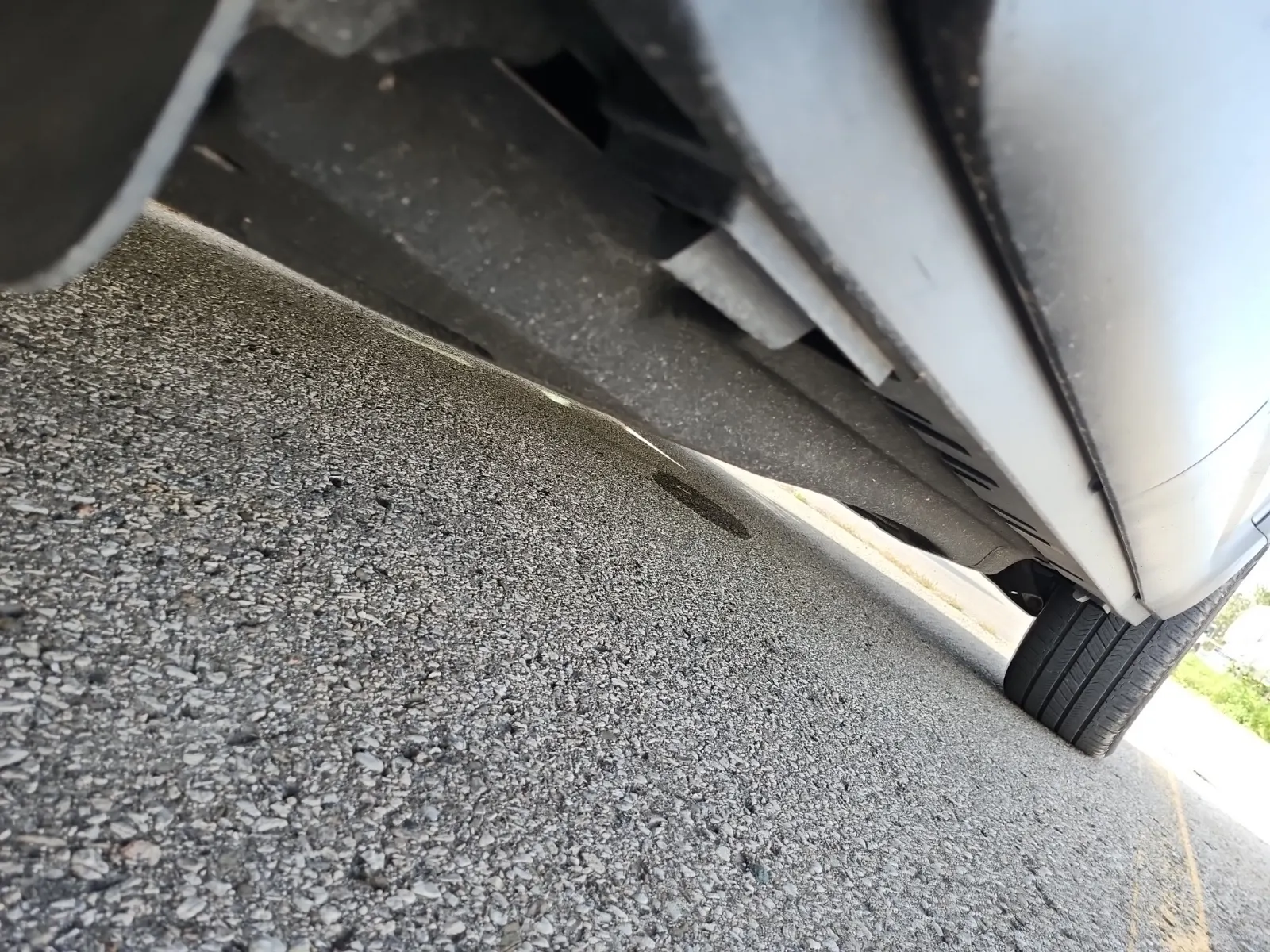 Undercarriage - Passenger Photo