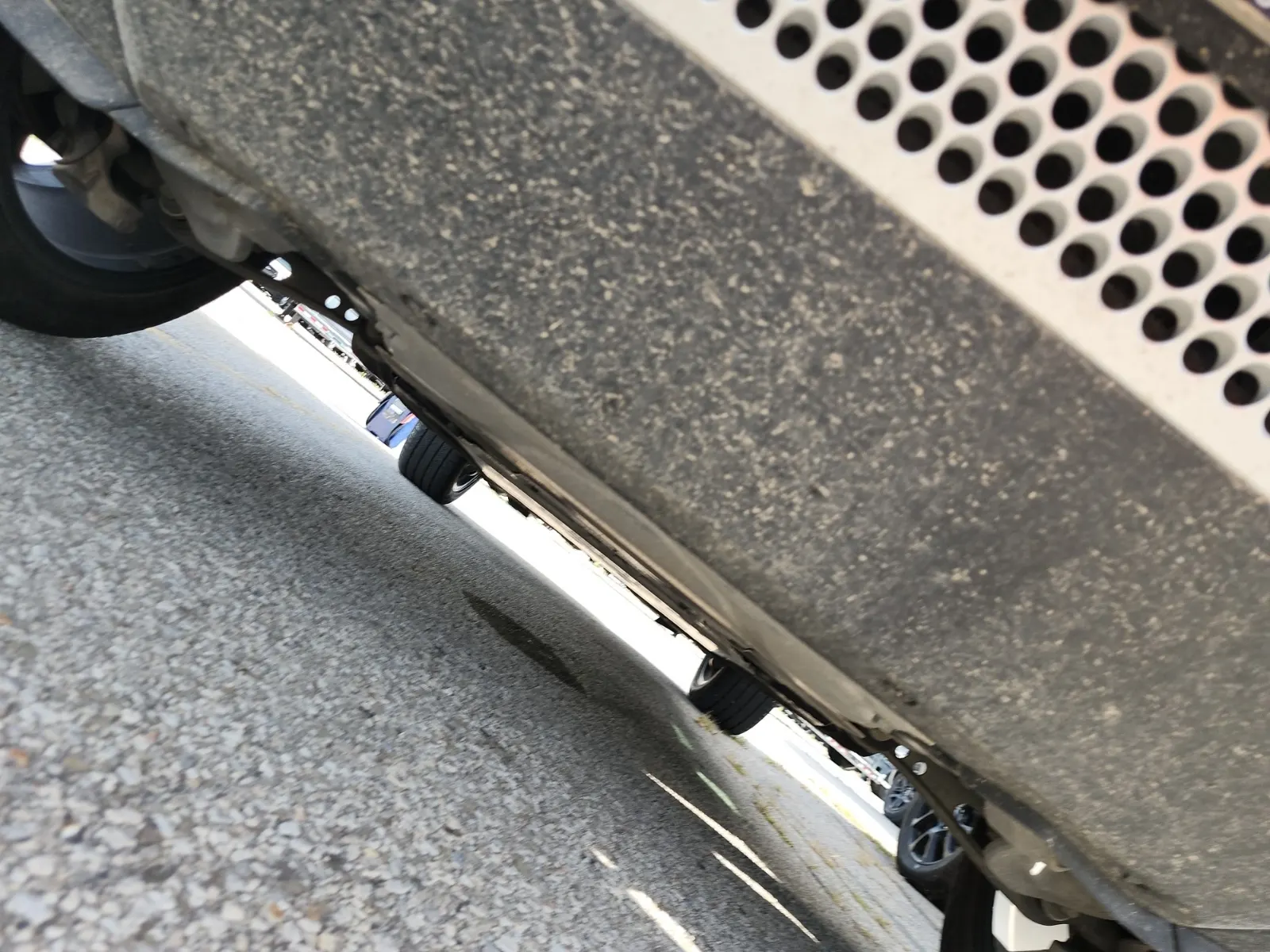 Undercarriage - Front Photo