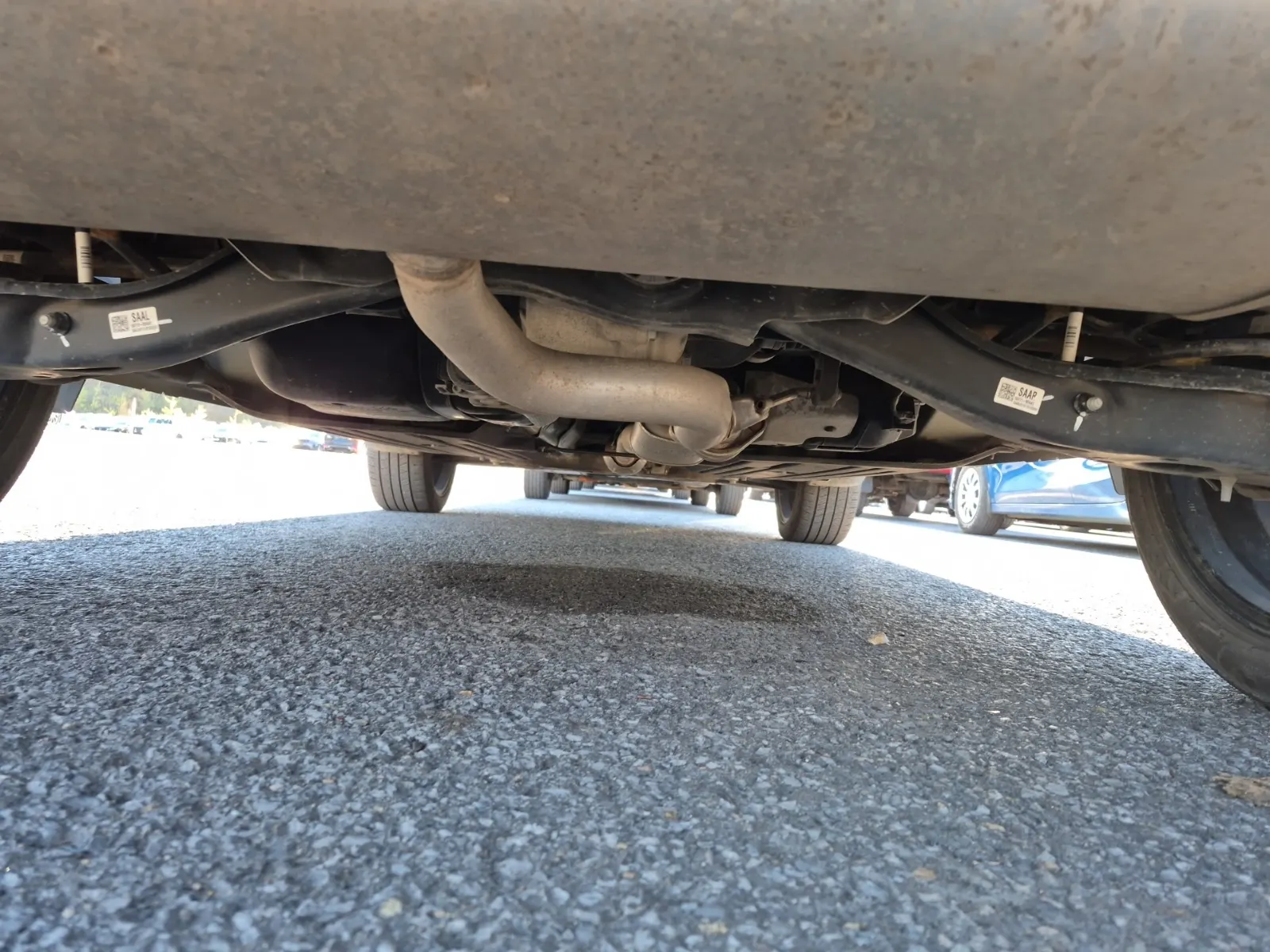 Undercarriage - Rear Photo
