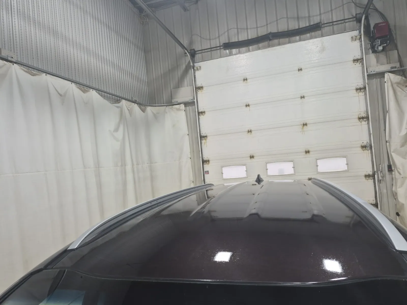 Exterior Roof Photo