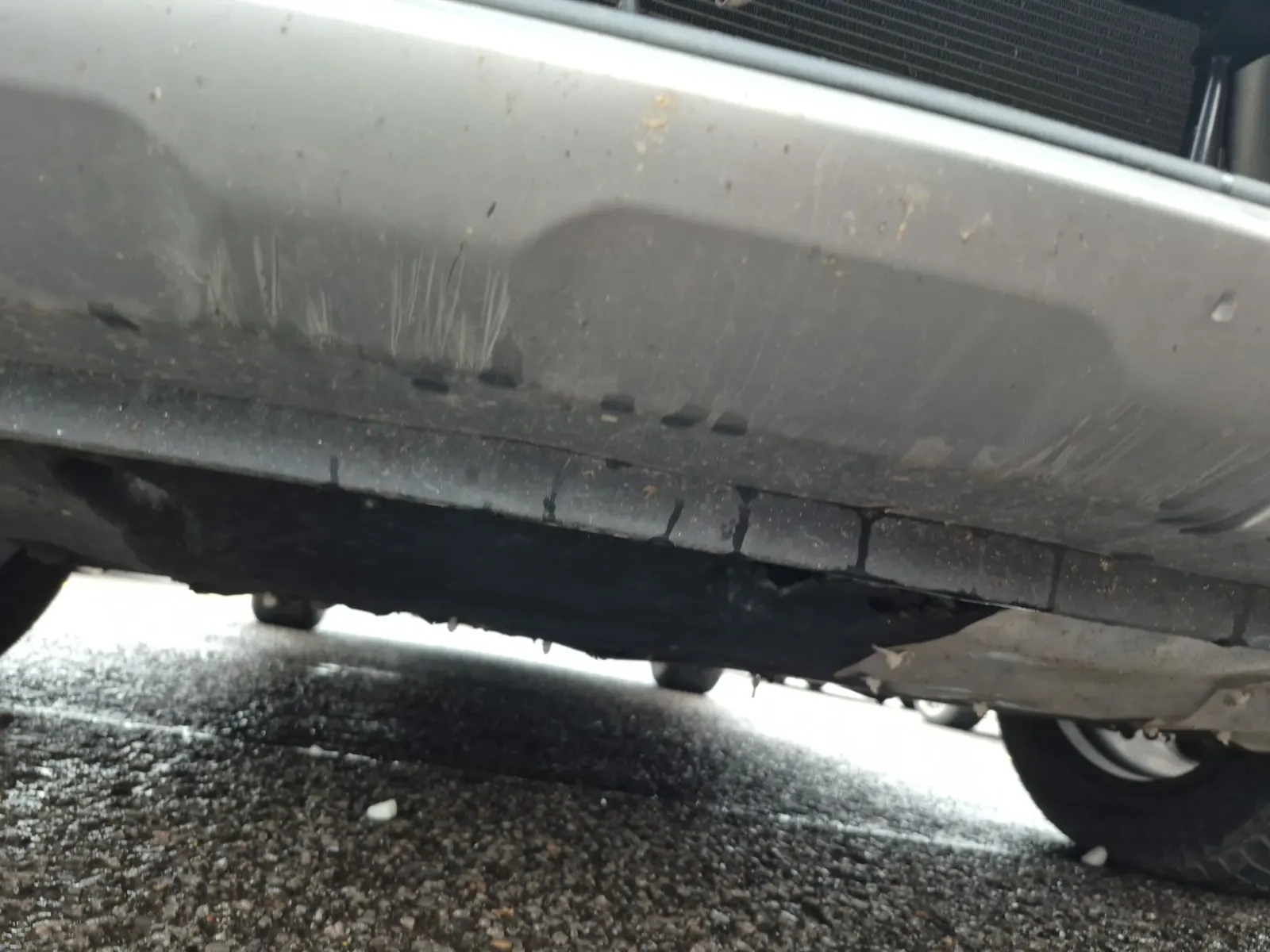 Undercarriage - Front Photo