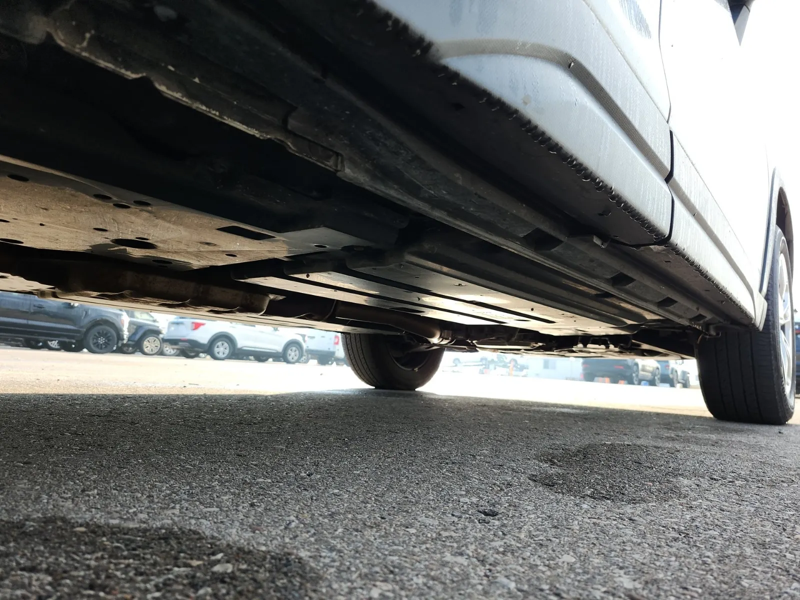 Undercarriage - Passenger Photo