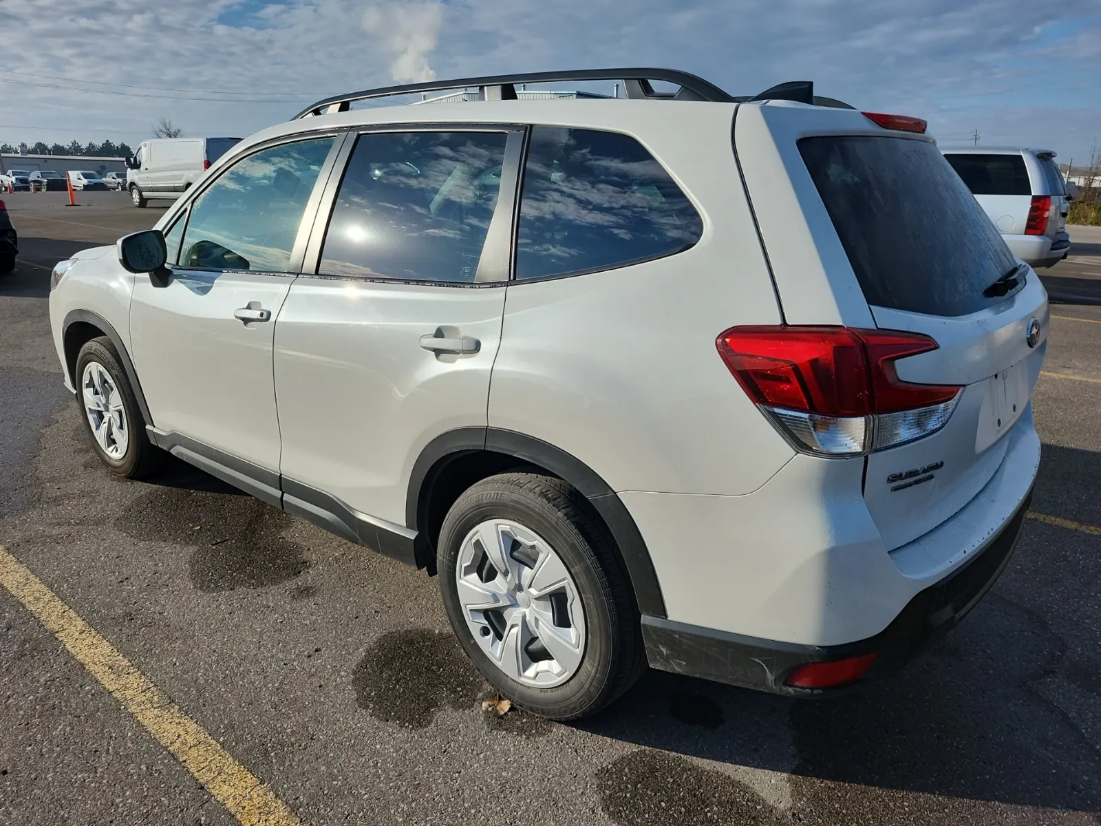 Driver Rear 3/4 Photo
