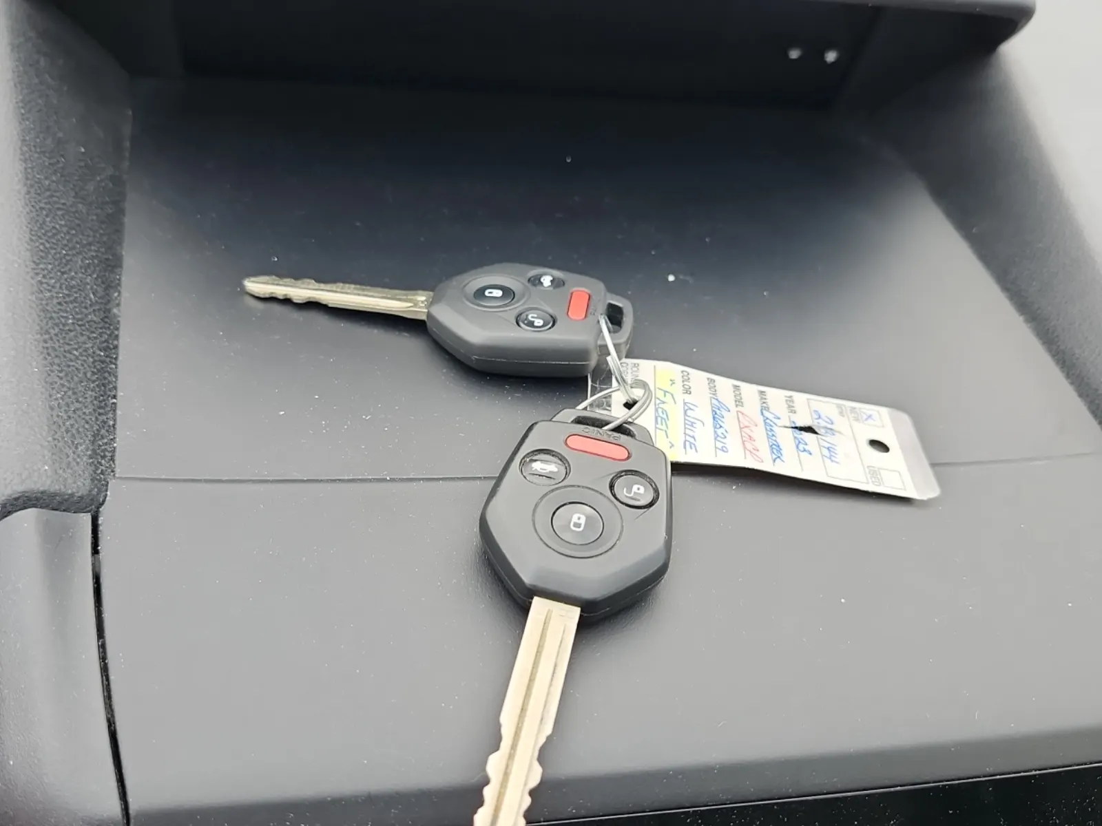 Keys/Fobs/Manual Photo