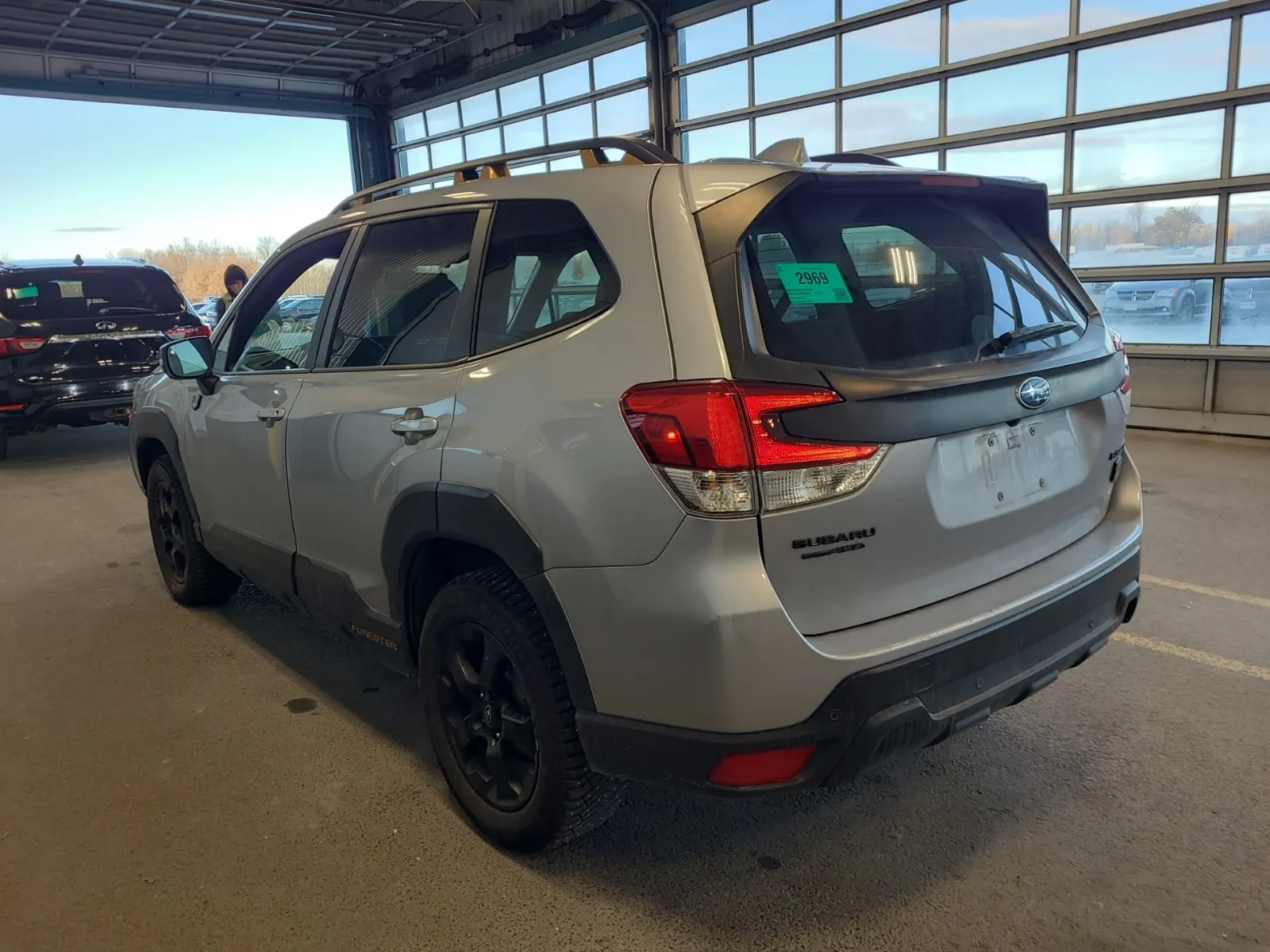 Driver Rear 3/4 Photo