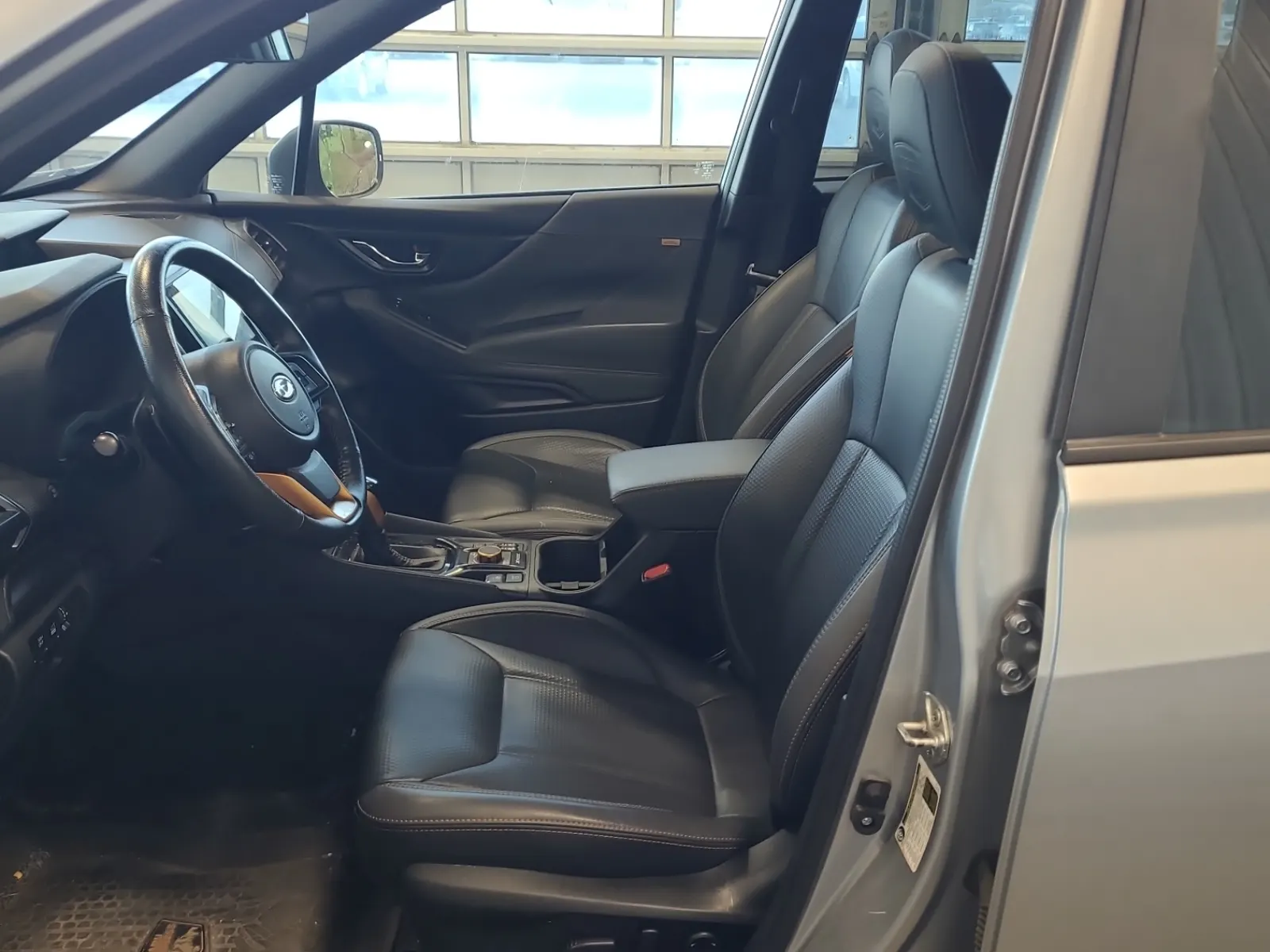 Front Interior Photo