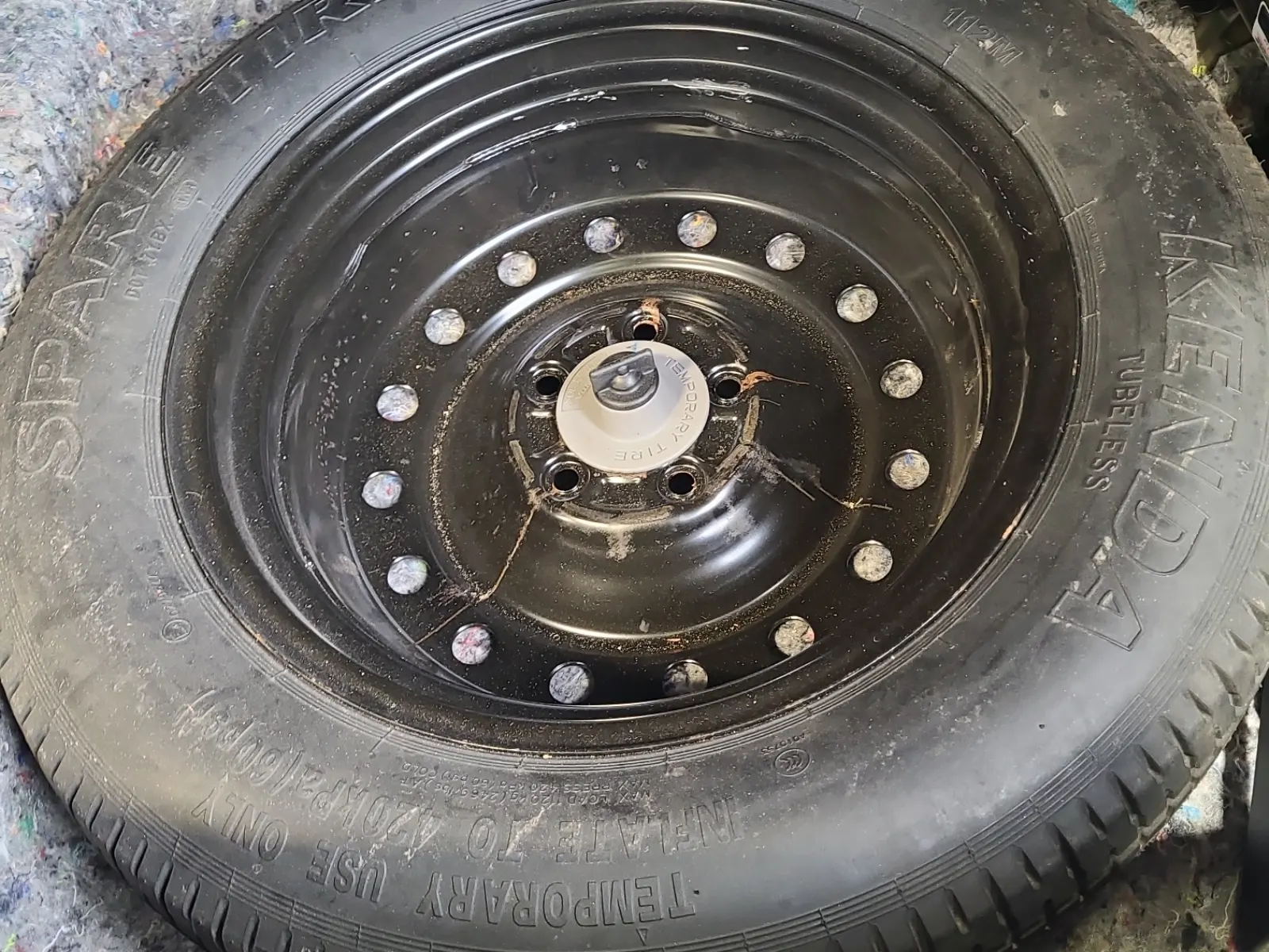 Spare Tire & Wheel Photo