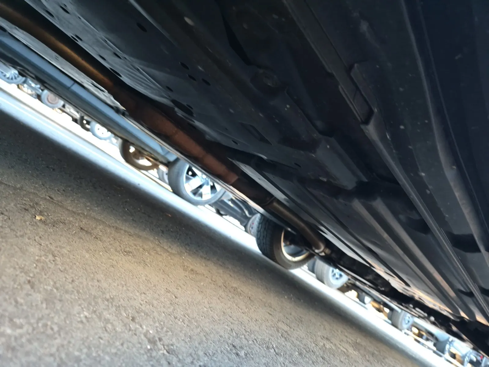 Undercarriage - Passenger Photo