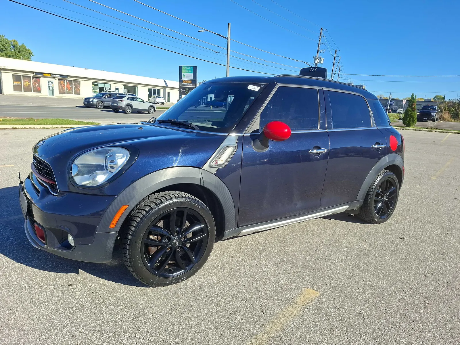 3/4 Front (Main image)