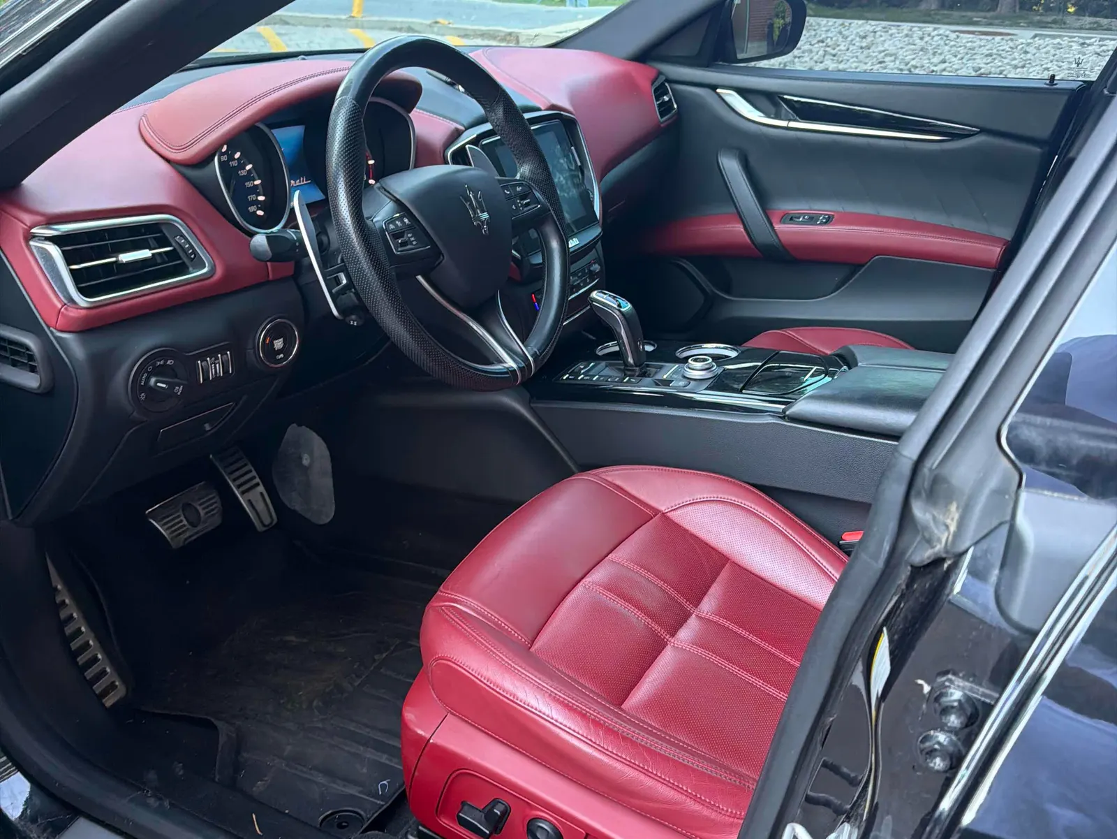 Interior driver side
