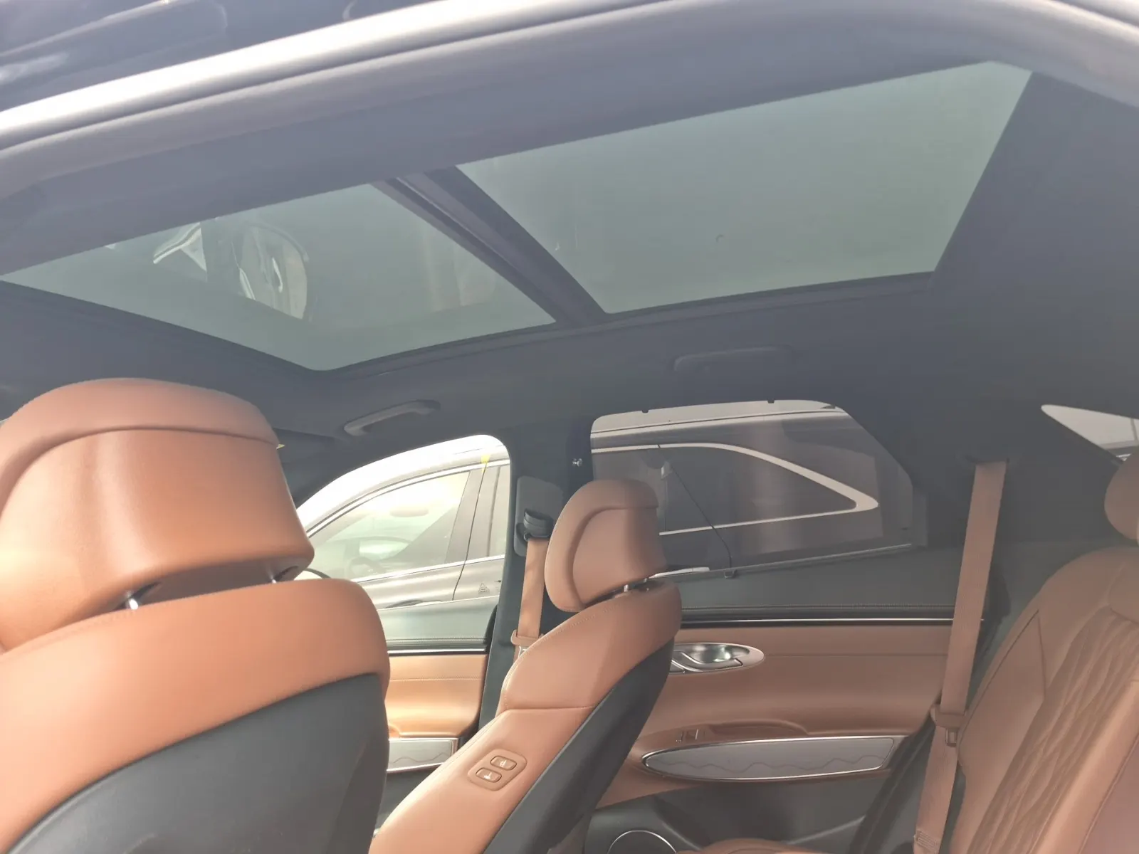 Interior Roof Photo