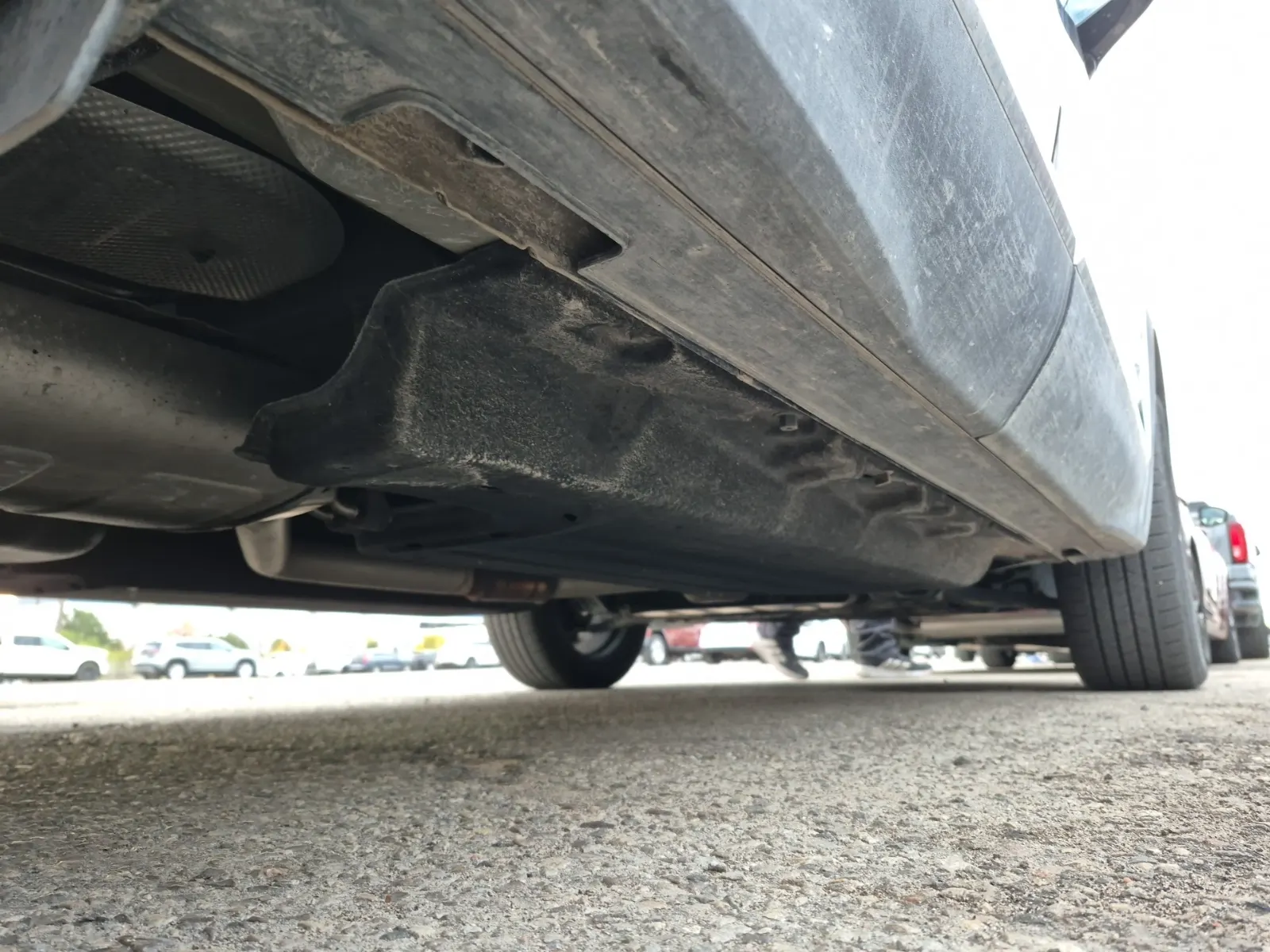 Undercarriage - Passenger Photo