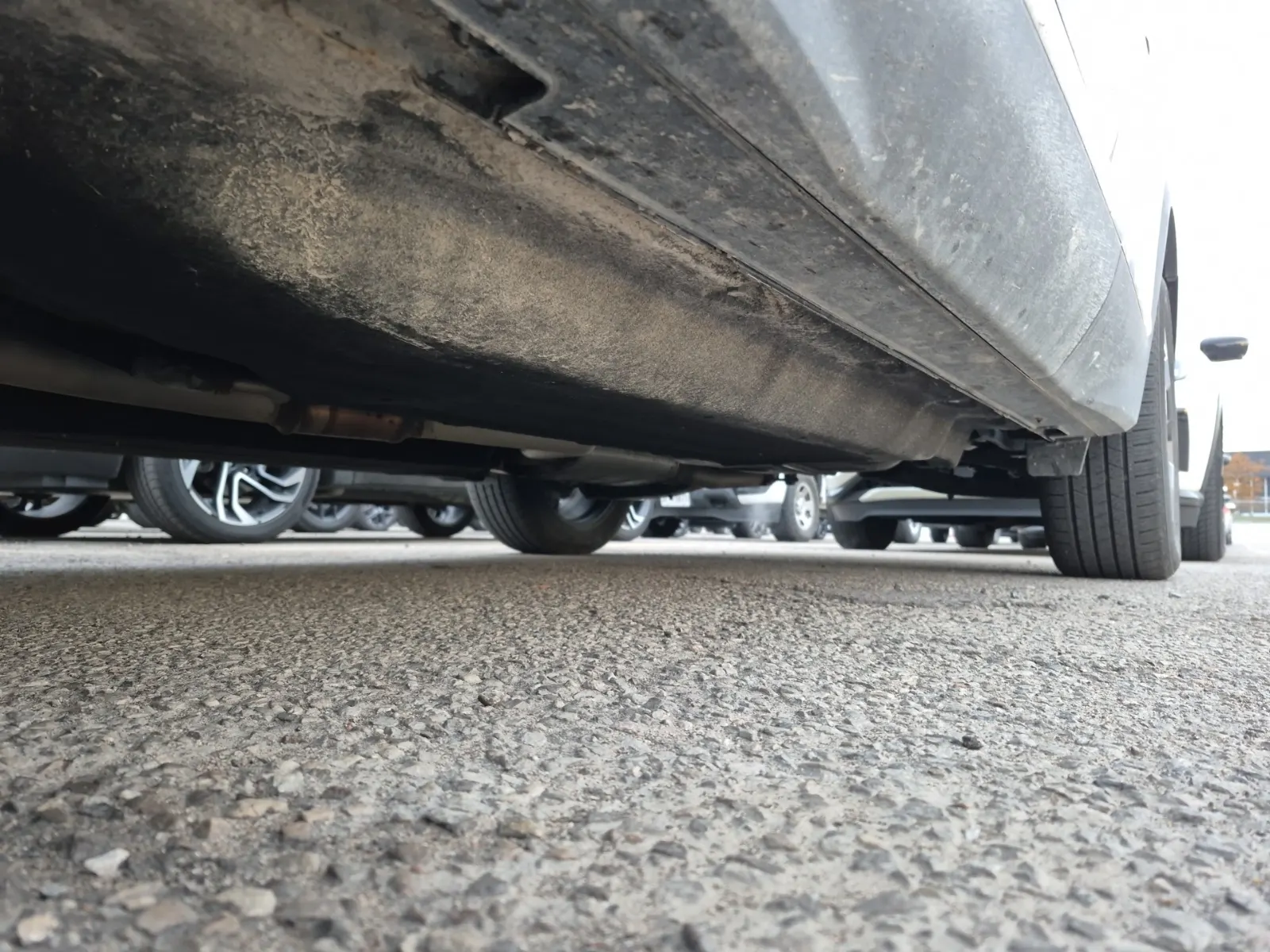 Undercarriage - Driver Photo