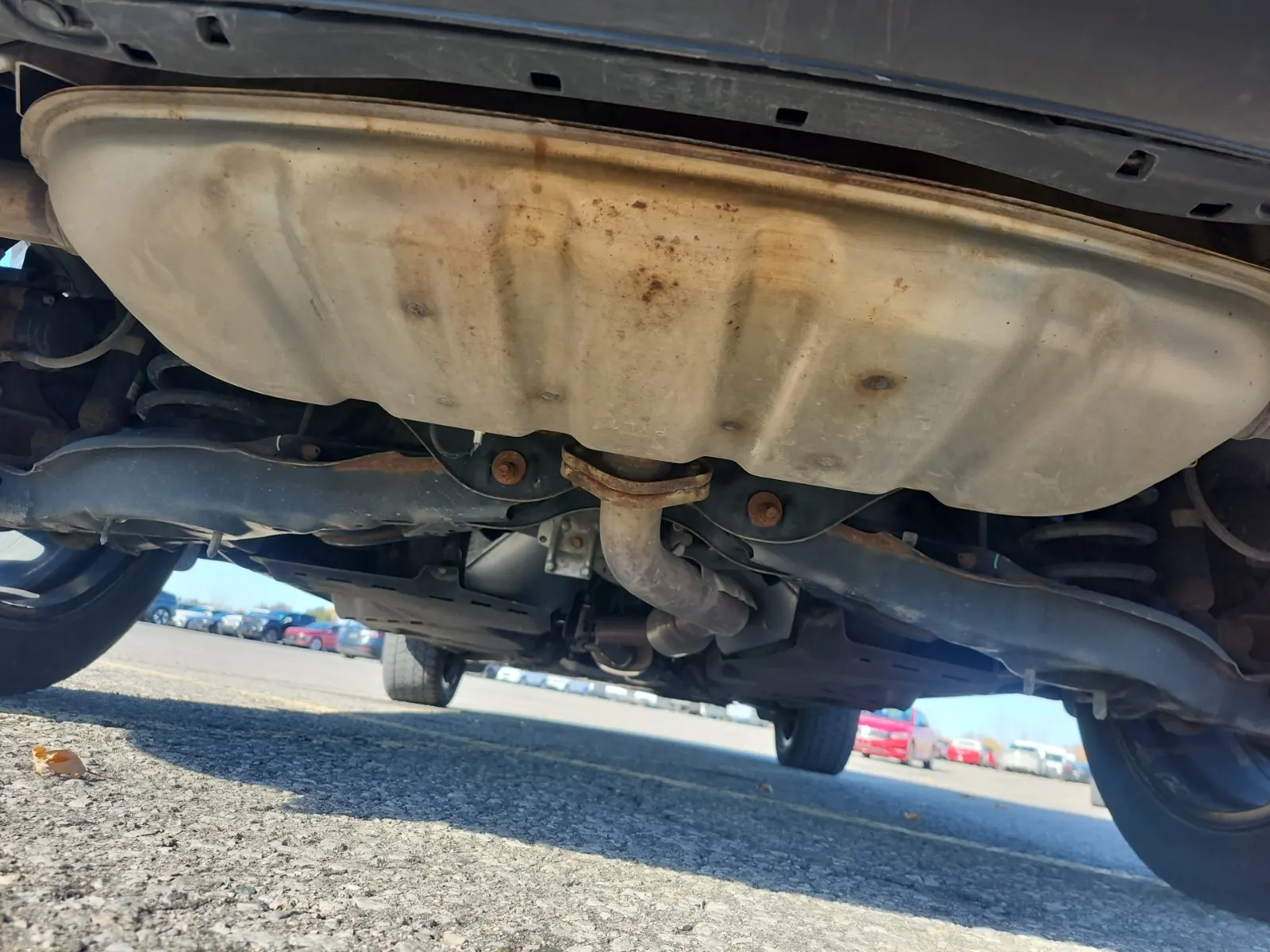 Undercarriage - Rear Photo