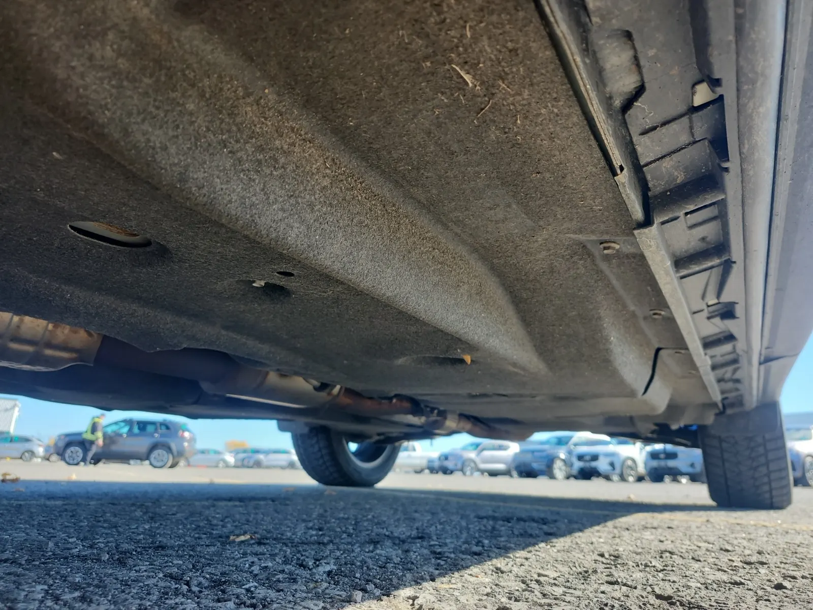 Undercarriage - Driver Photo