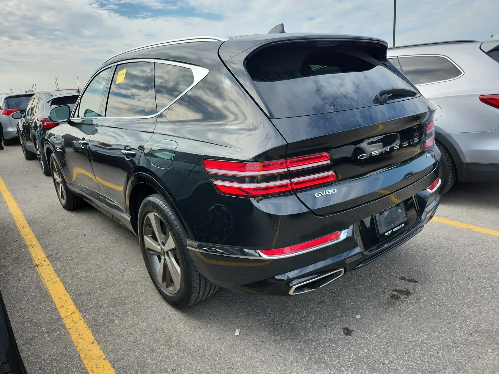 Driver Rear 3/4 Photo